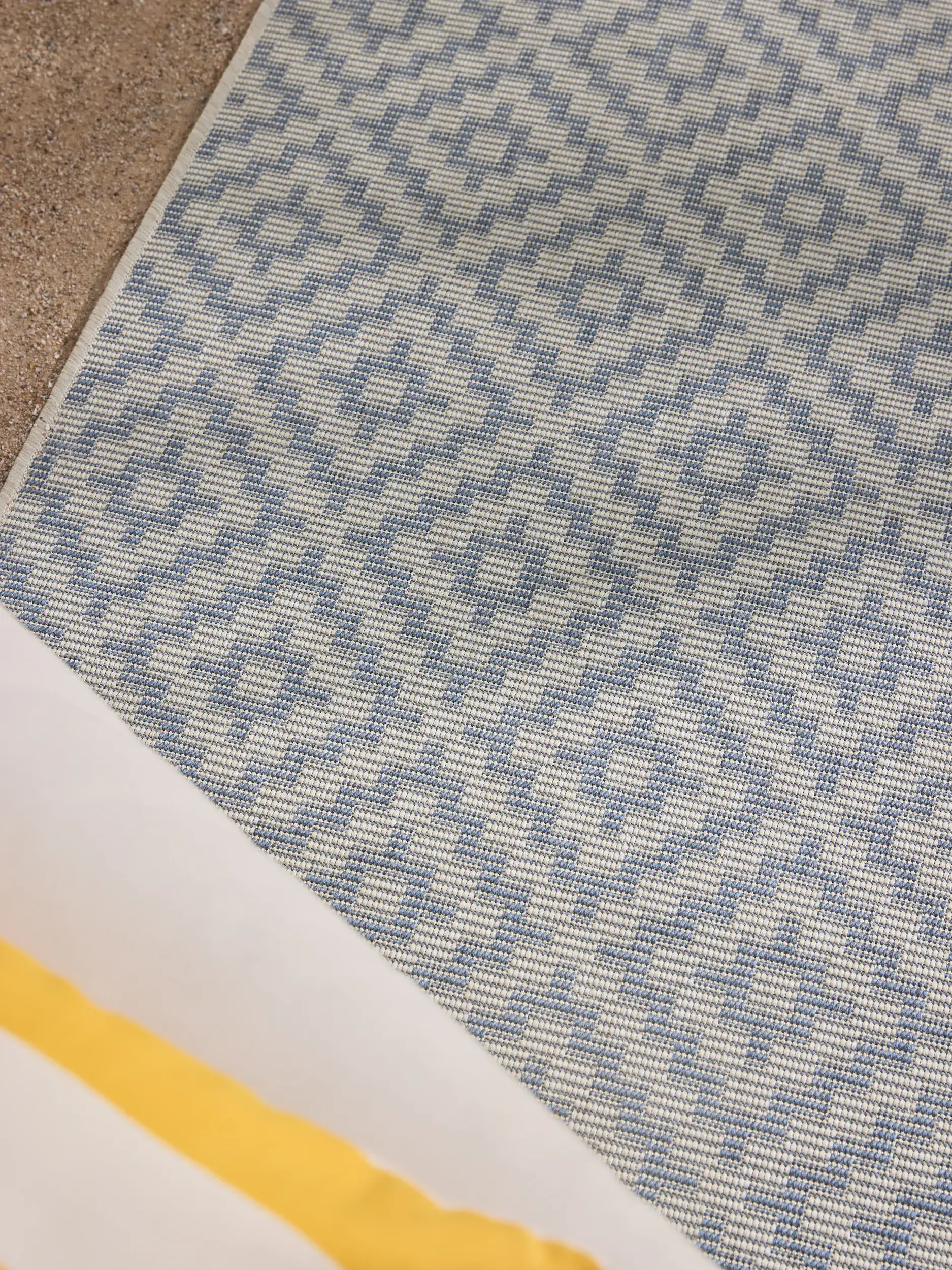 Tappeto di 100% Polipropilene in Azzurro con pelo alto 100% Polipropilene da benuta nest