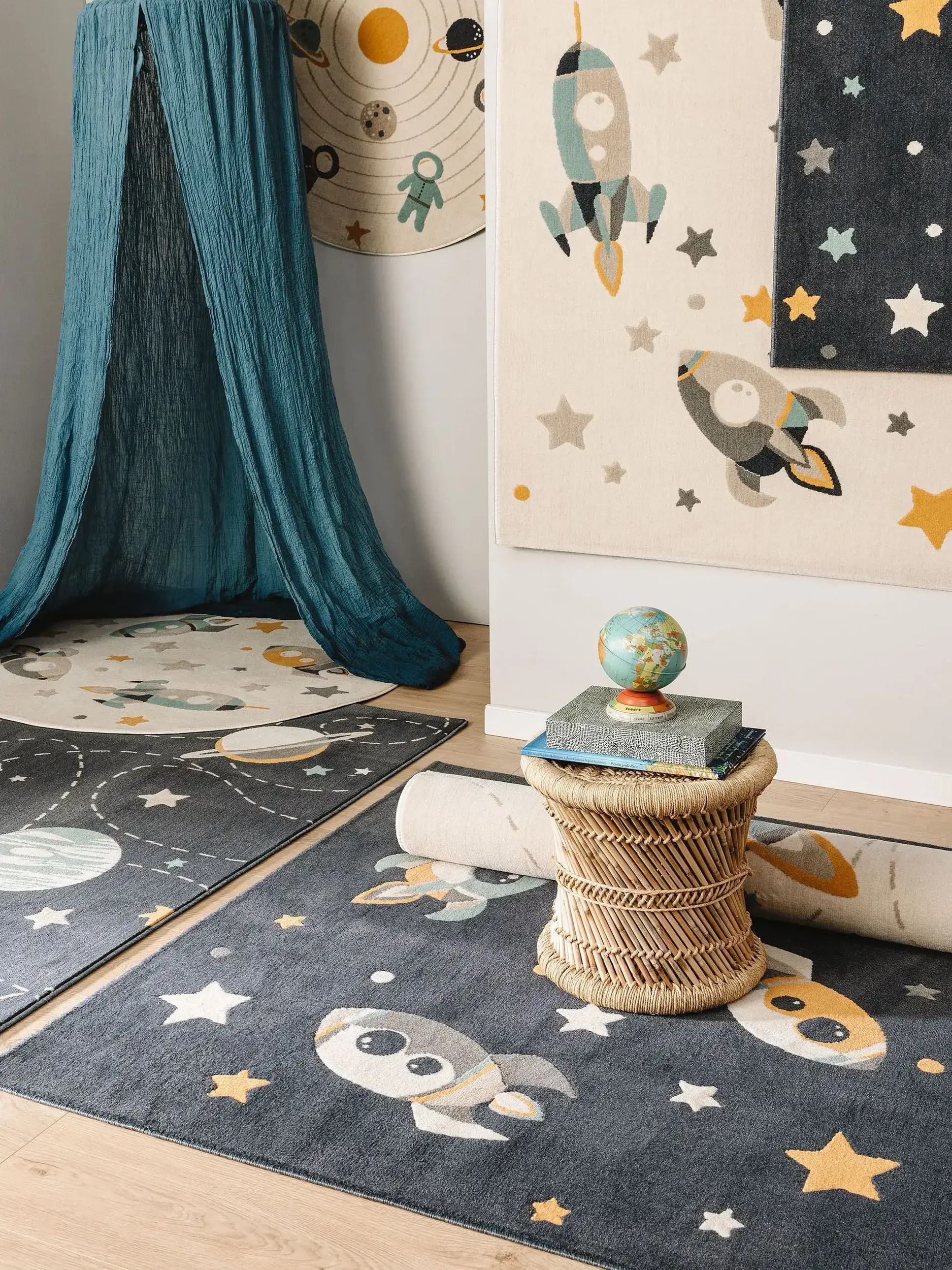 Teppich aus 100% Polypropylen in Blau mit 100% Polypropylen hohem Flor von Lytte