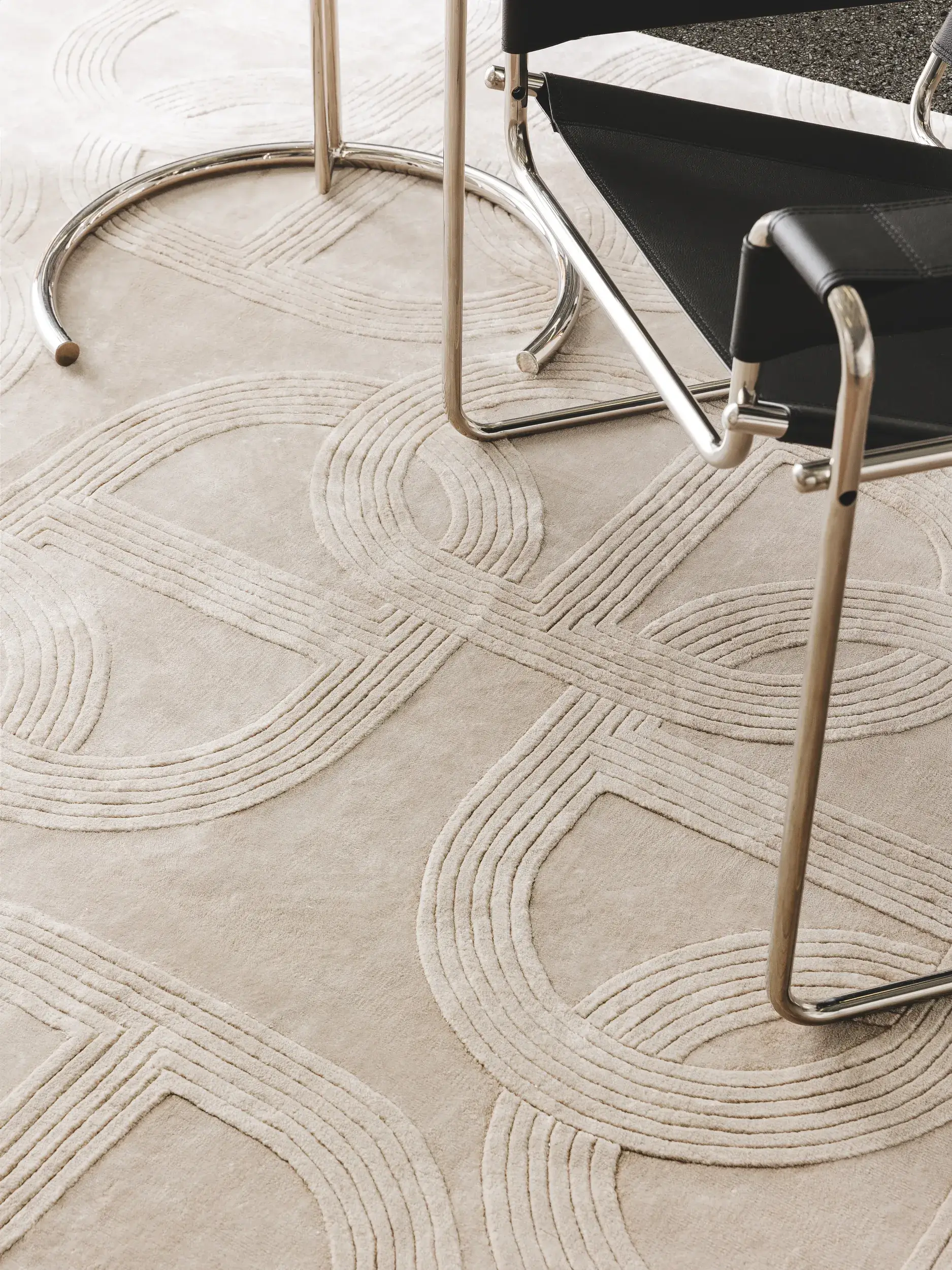 Rug made of 100% Lyocell (TENCEL™) in Beige with a 100% Lyocell (TENCEL™) high pile by benuta Finest
