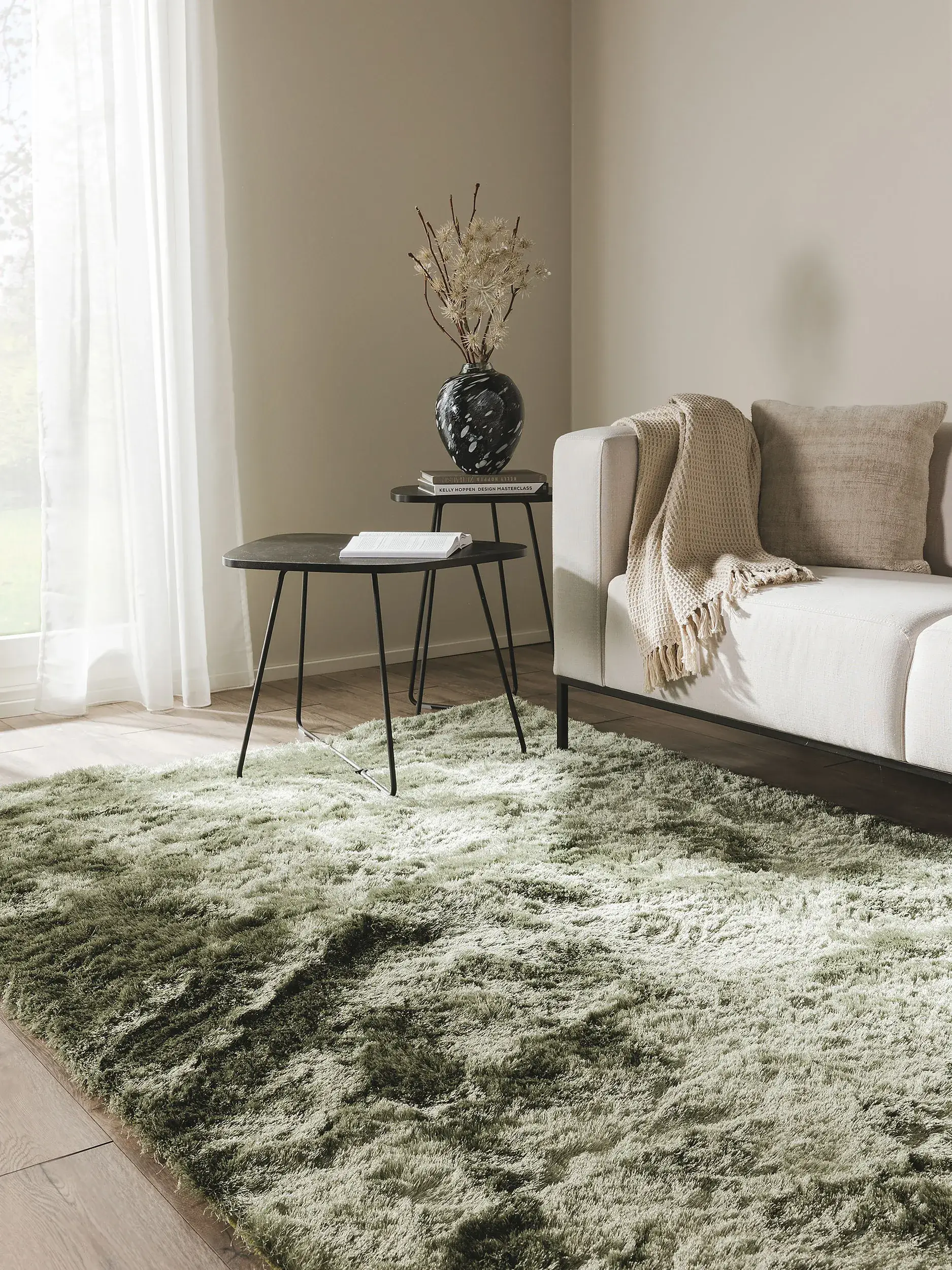 Matta av 100% Polyester i Grön med 100% Polyester hög lugg från benuta nest