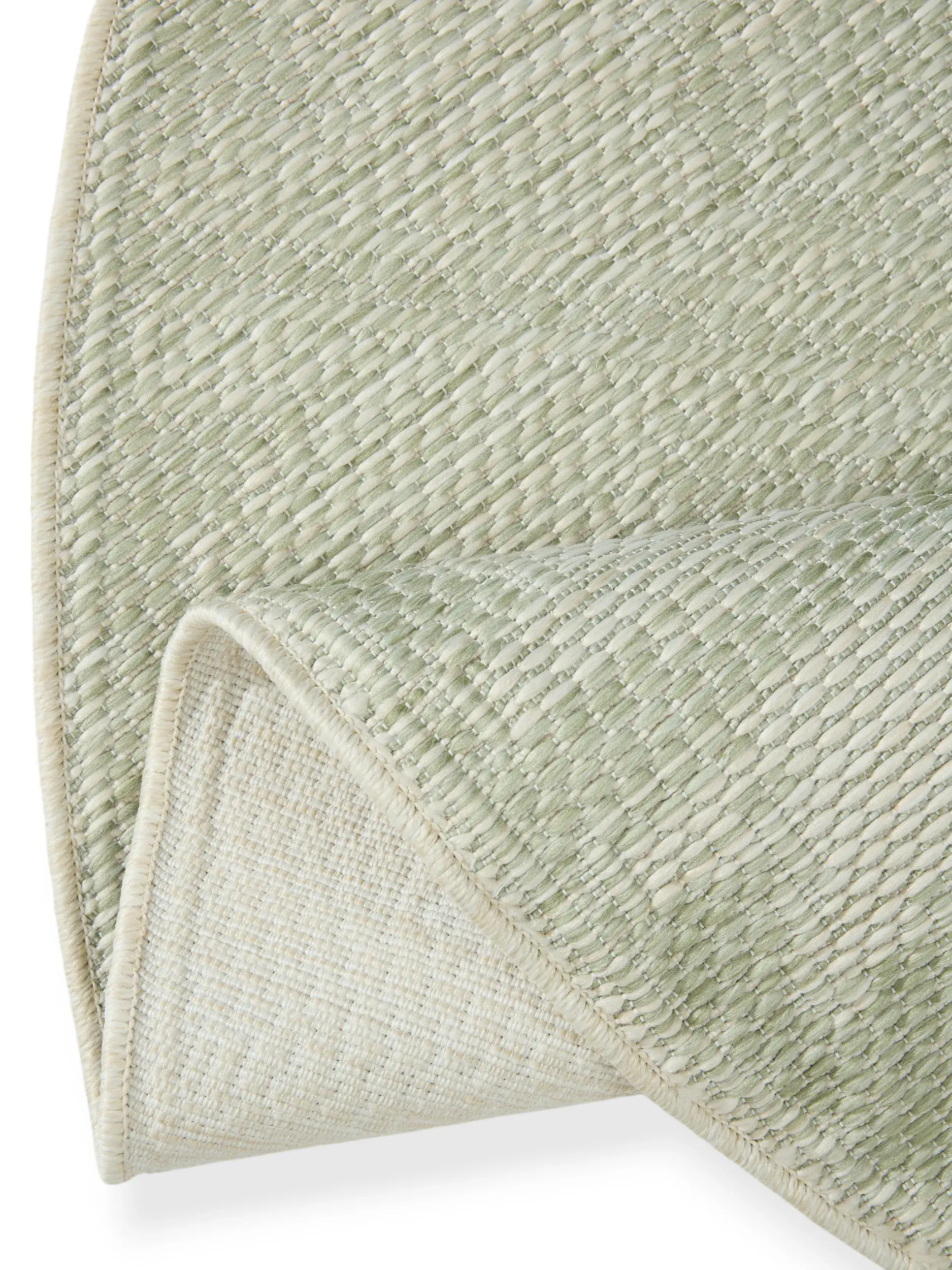Rug made of 100% Polypropylen in Green with a 100% Polypropylen high pile by benuta Nest