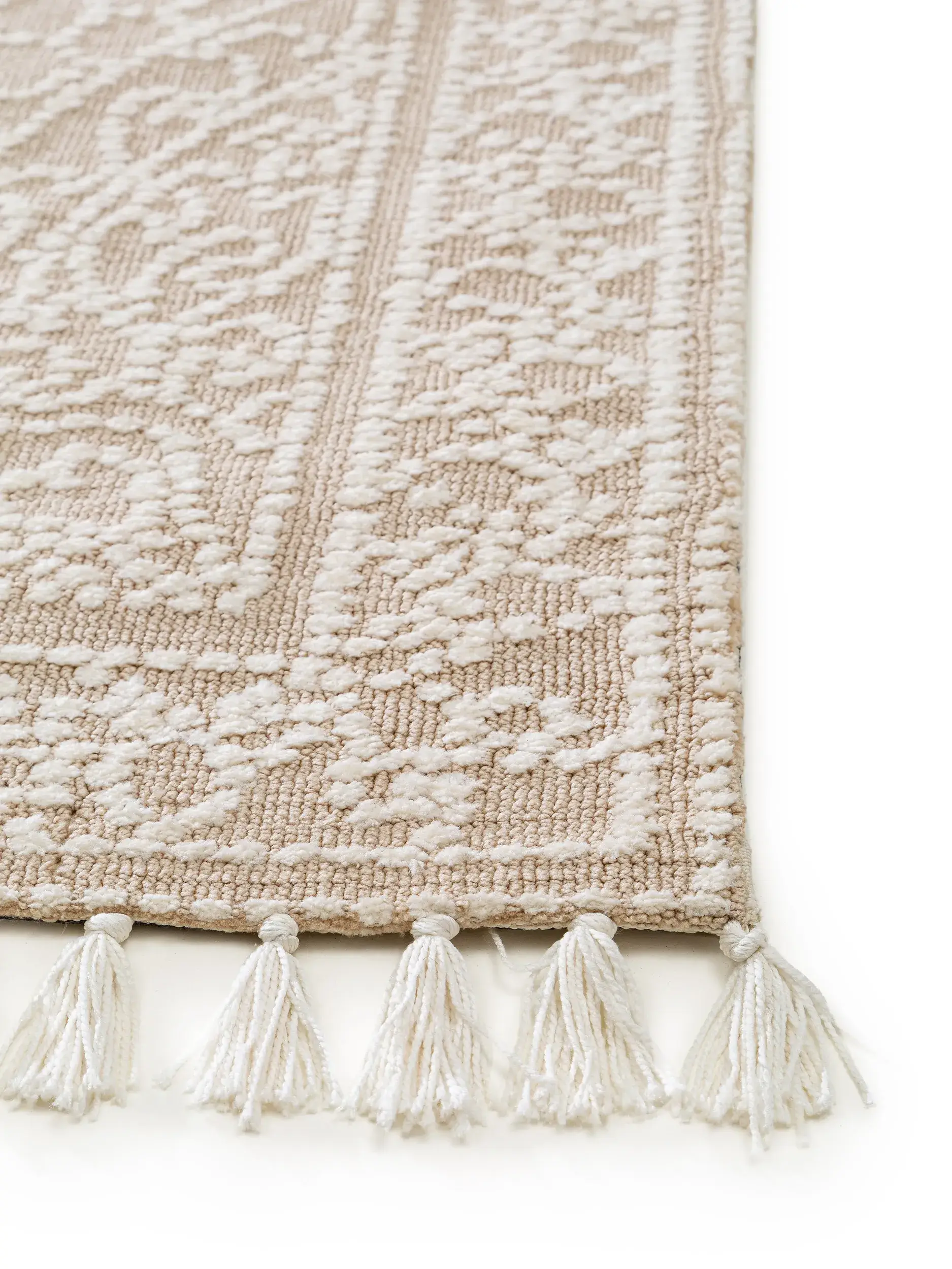 Teppich aus 100% Polyester (Microfiber) in Beige mit 100% Polyester (Microfiber) hohem Flor von benuta Nest
