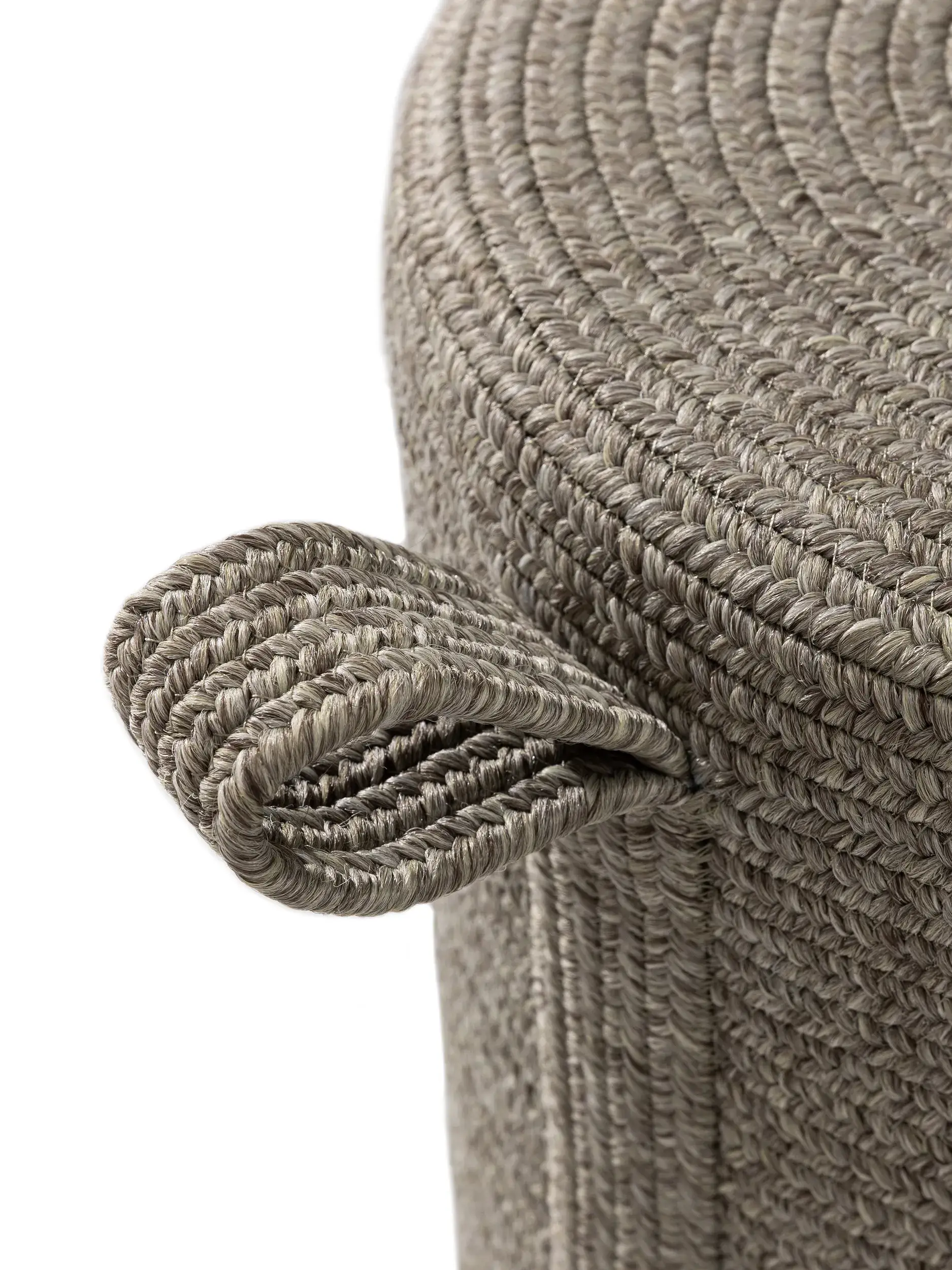 Puf de interior y exterior Noe Gris/Taupe con diseño de Sólido en 100% Polipropileno de benuta Finest