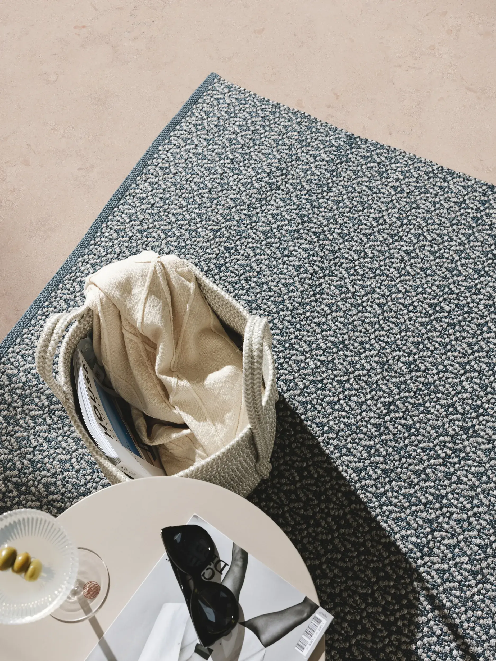 Rug made of 100% Polypropylen in Blue with a 100% Polypropylen high pile by benuta Finest