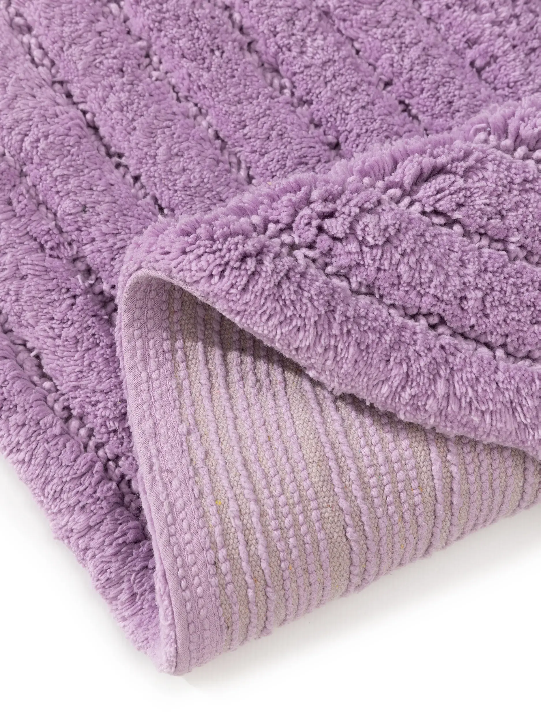 Badematte Nia Lila im Design Geometrisch aus 100% Baumwolle von benuta Pop