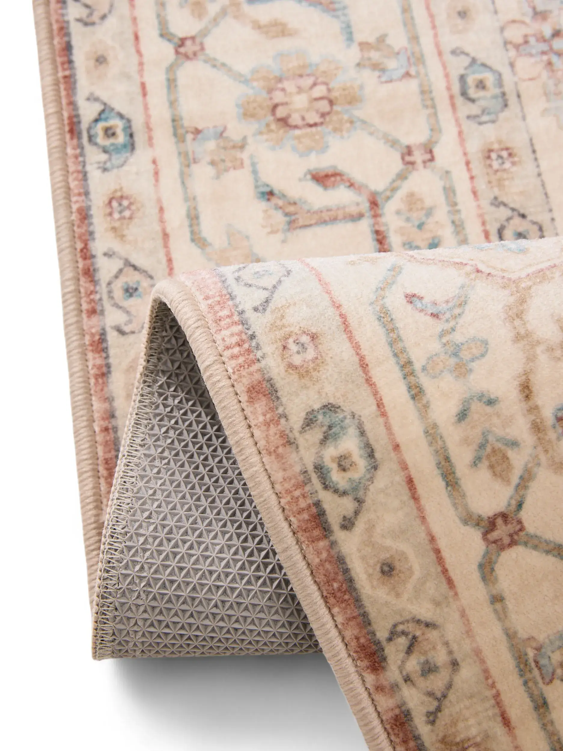 Rug made of 100% Polyester in Multicolour with a 100% Polyester high pile by benuta Nest