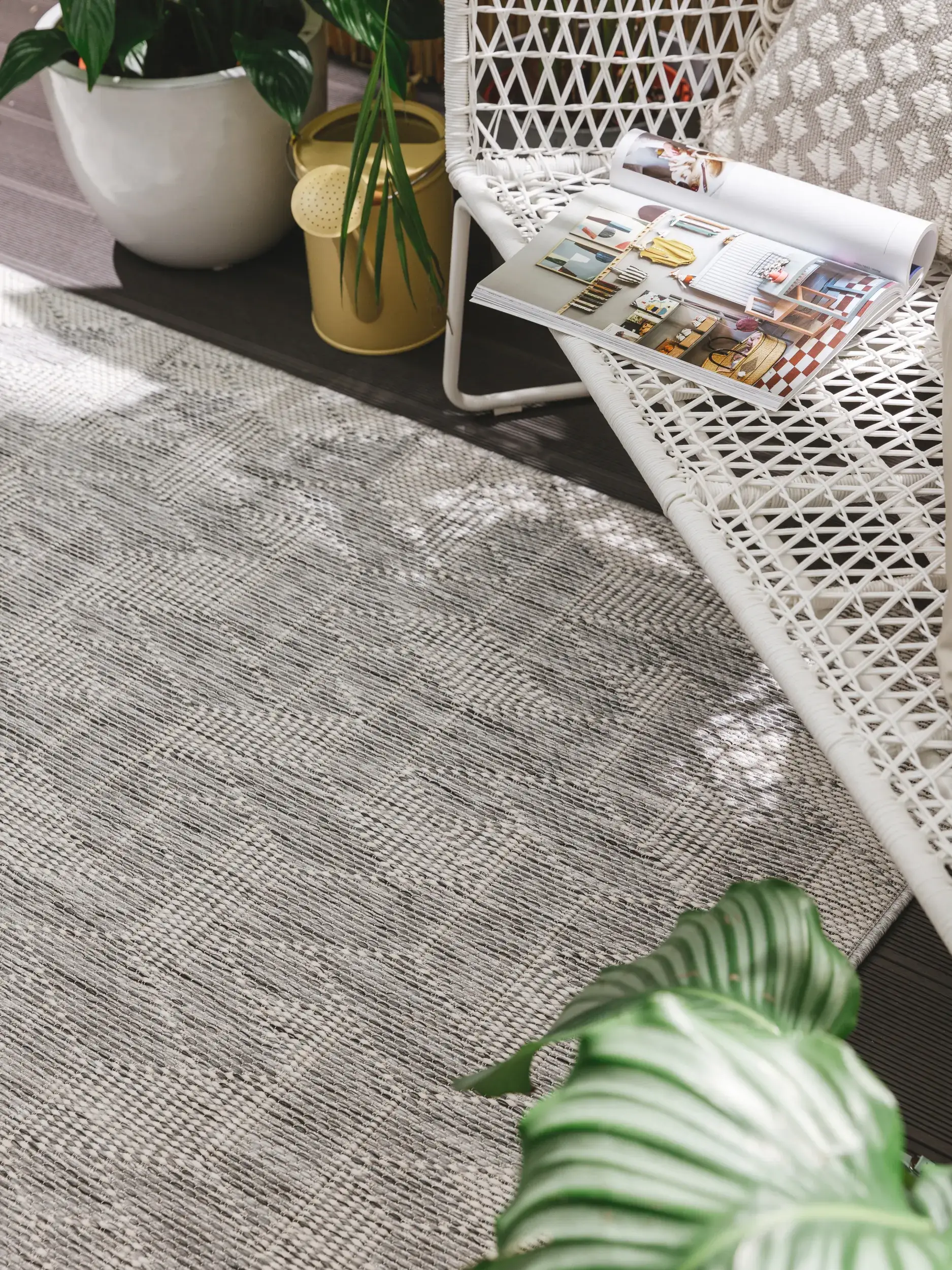 Rug made of 100% Polypropylen in Grey with a 100% Polypropylen high pile by benuta Nest