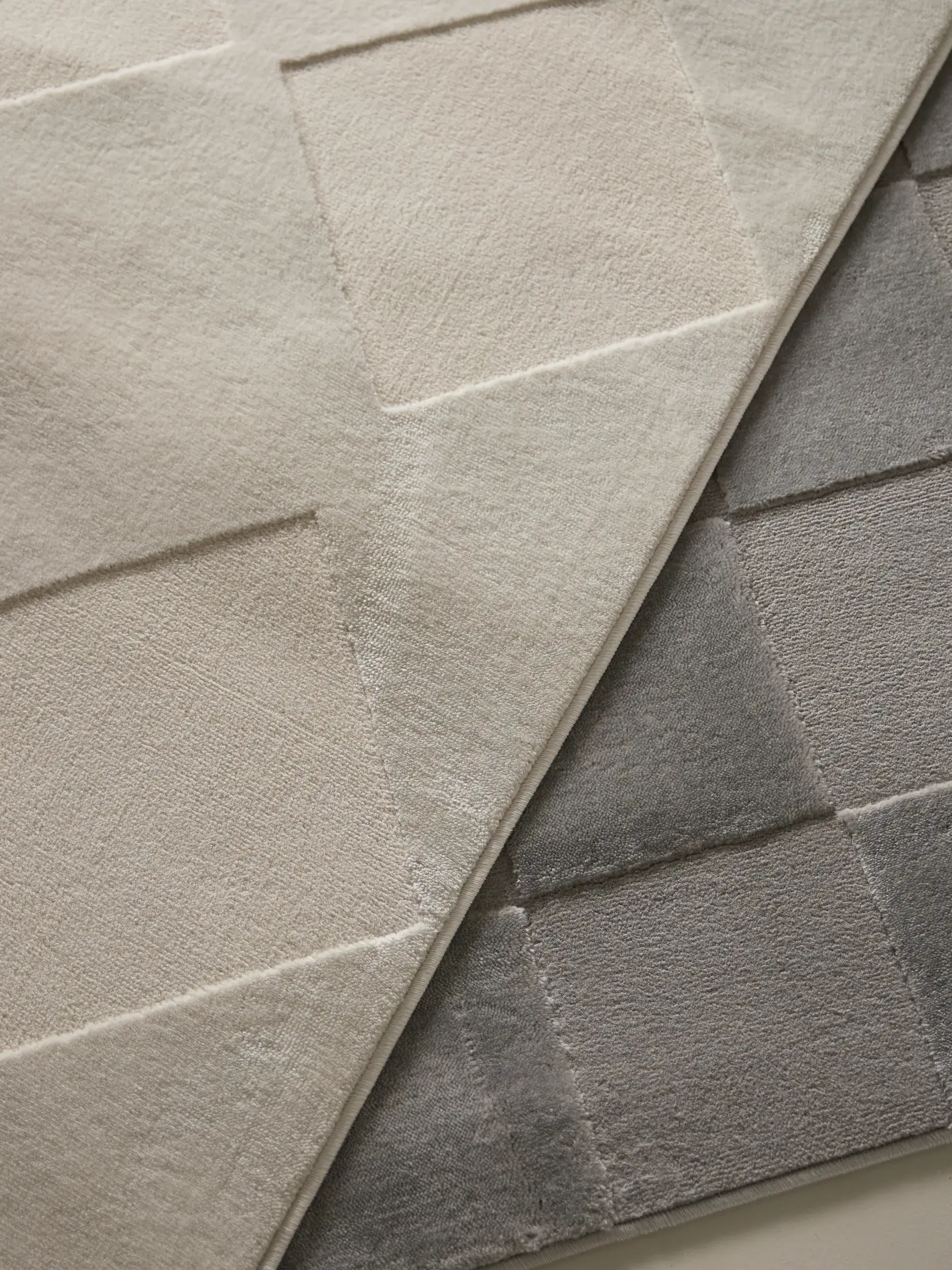 Teppe av 60% Polyester, 40% Polypropylen i Grau med 60% Polyester, 40% Polypropylen høy lugg fra benuta Basic