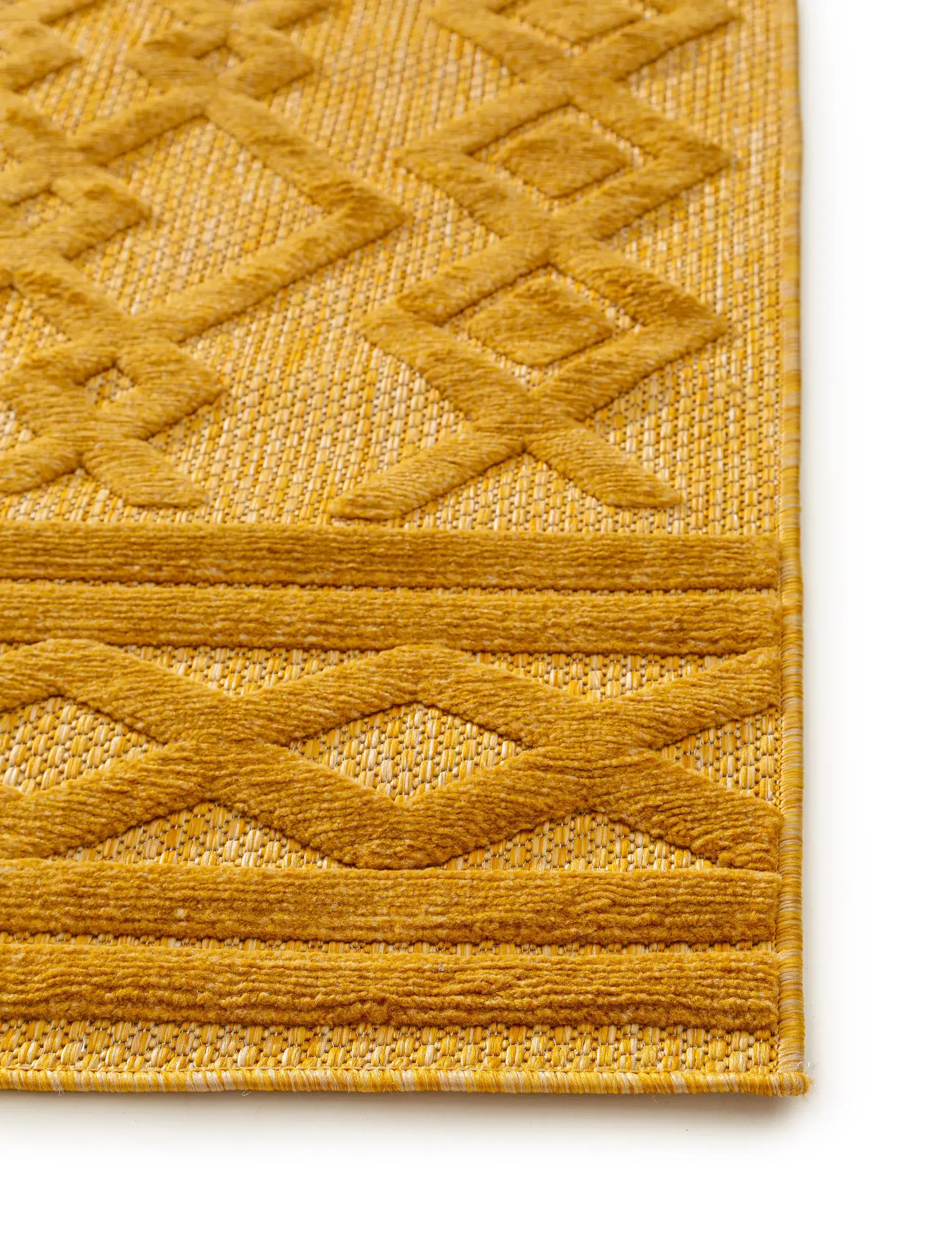 Tapis en 100% Polypropylène en Jaune avec une pile de 100% Polypropylène de hauteur de benuta nest