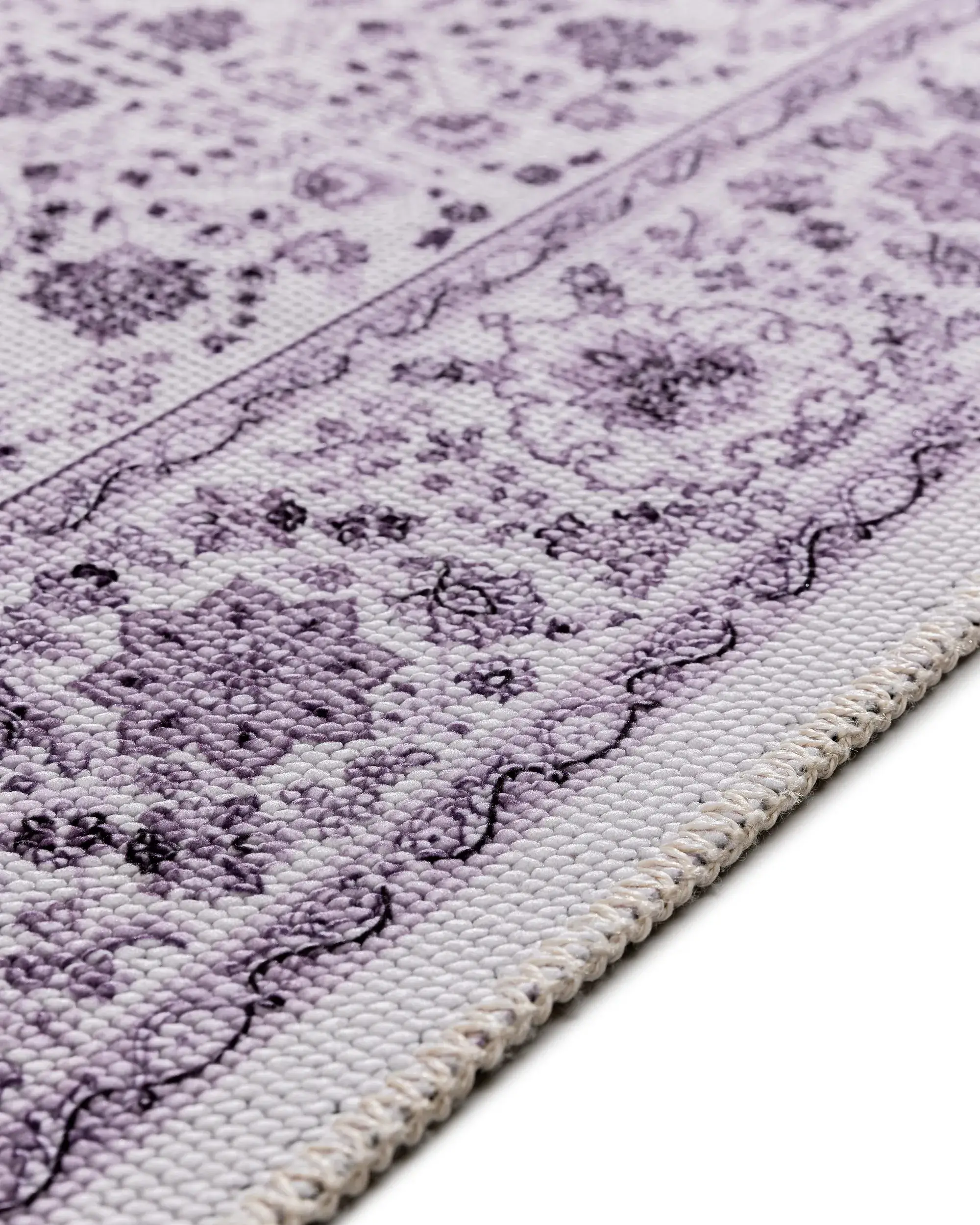 Rug made of 70% Polyester, 30% Baumwolle in Lila with a 70% Polyester, 30% Baumwolle high pile by benuta Pop