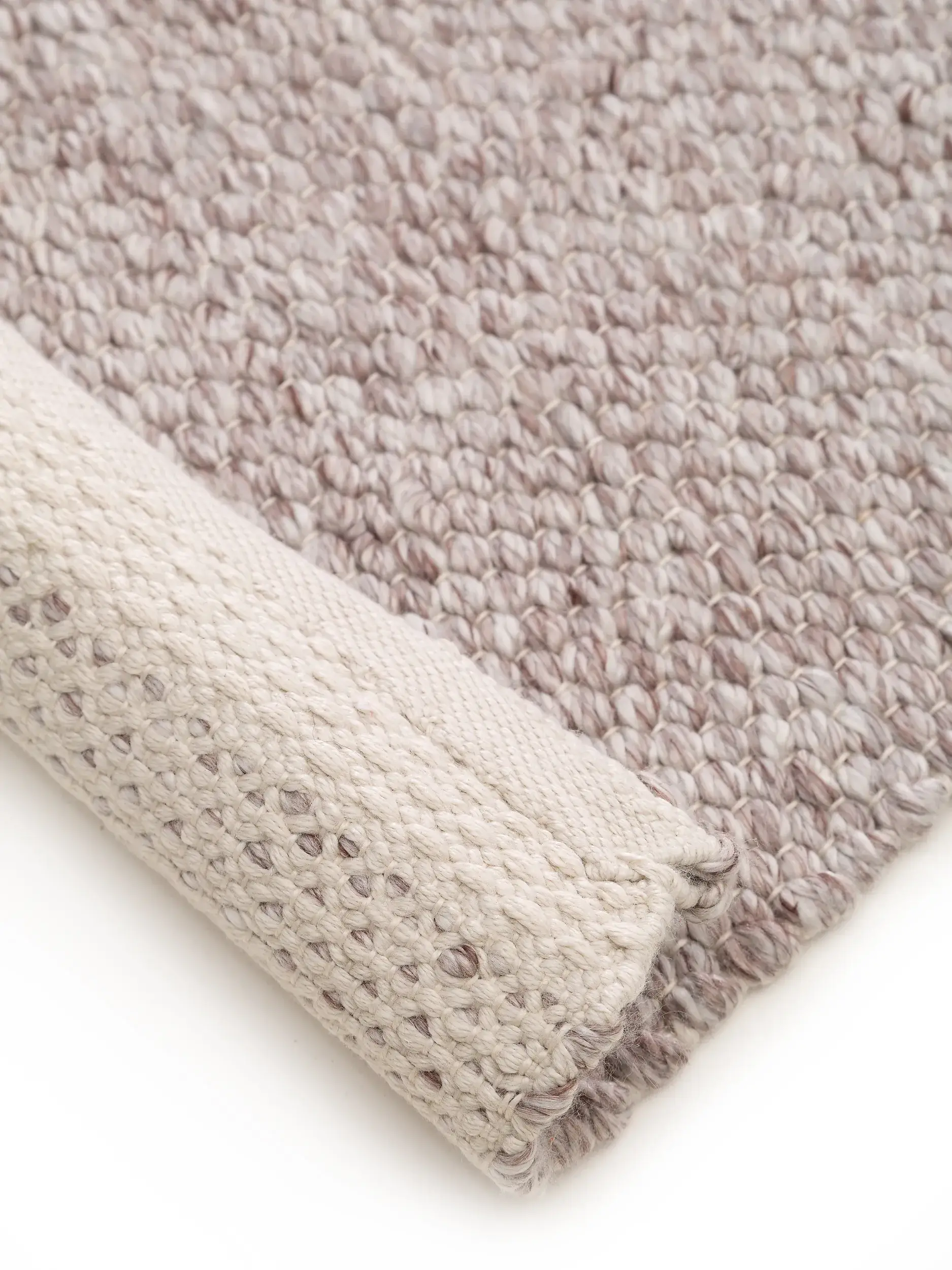 Matto 100% Polyester (recyceltes PET)a värissä Beige 100% Polyester (recyceltes PET) korkealla nukalla merkiltä benuta Pure