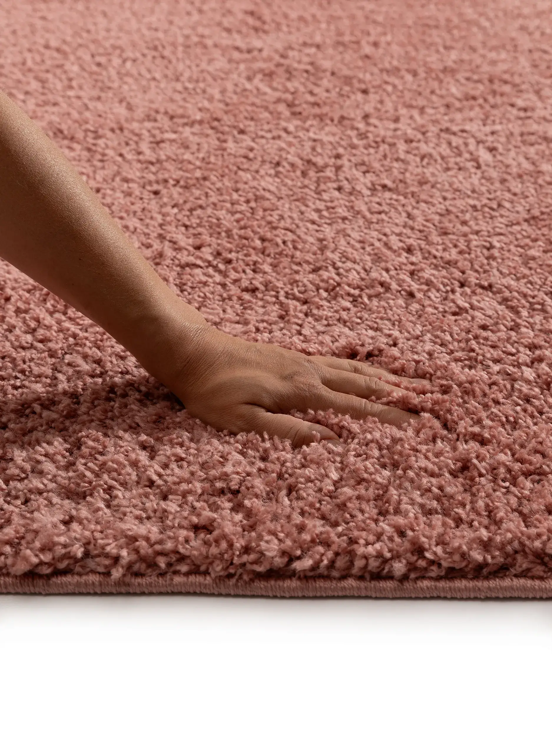 Teppe av 100% Polypropylen i Rosa med 100% Polypropylen høy lugg fra benuta Basic