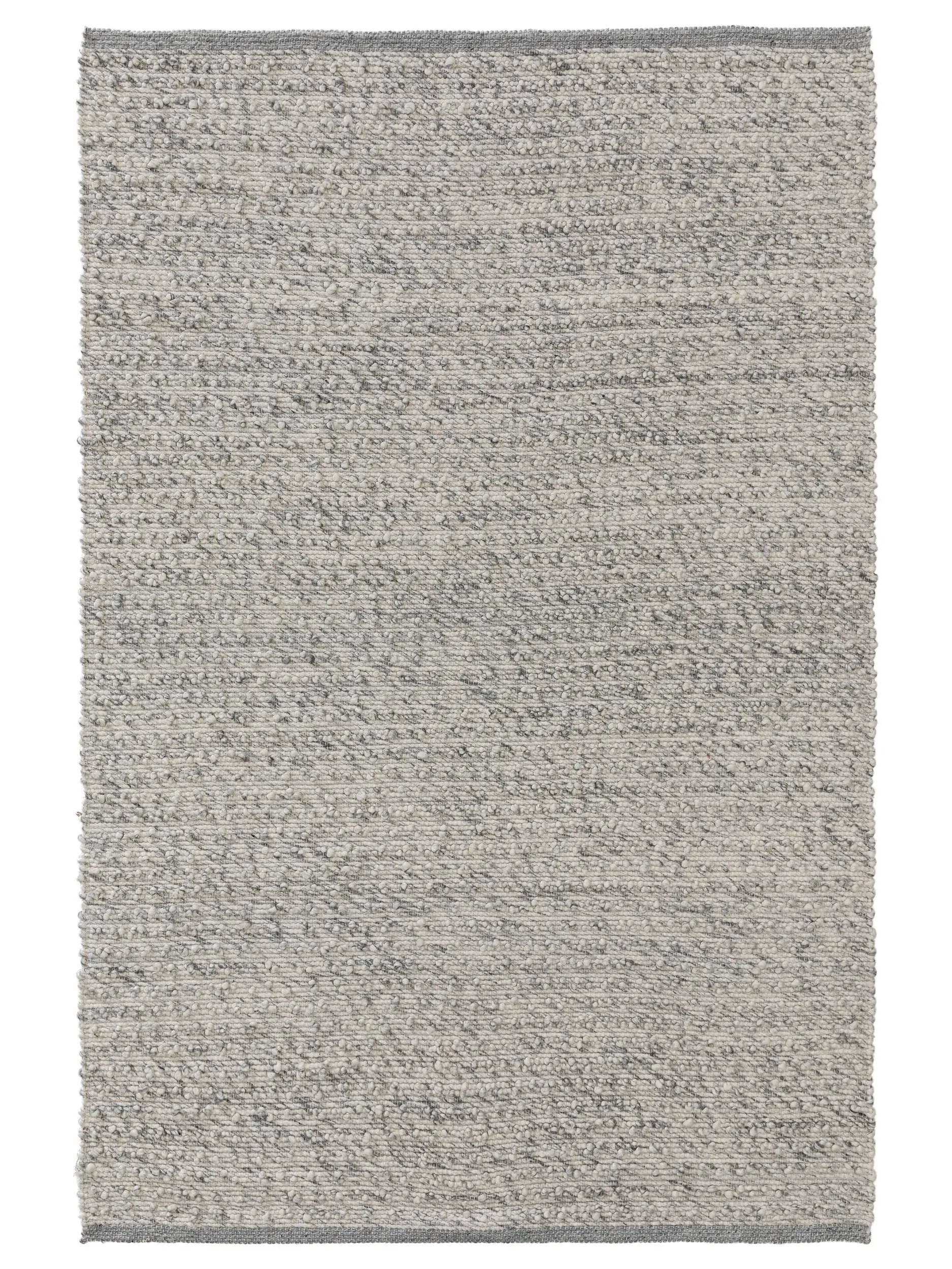Rug made of 40% Wolle, 30% Baumwolle, 20% Polyester, 10% Viskose in Grau with a 40% Wolle, 30% Baumwolle, 20% Polyester, 10% Viskose high pile by benuta Pure