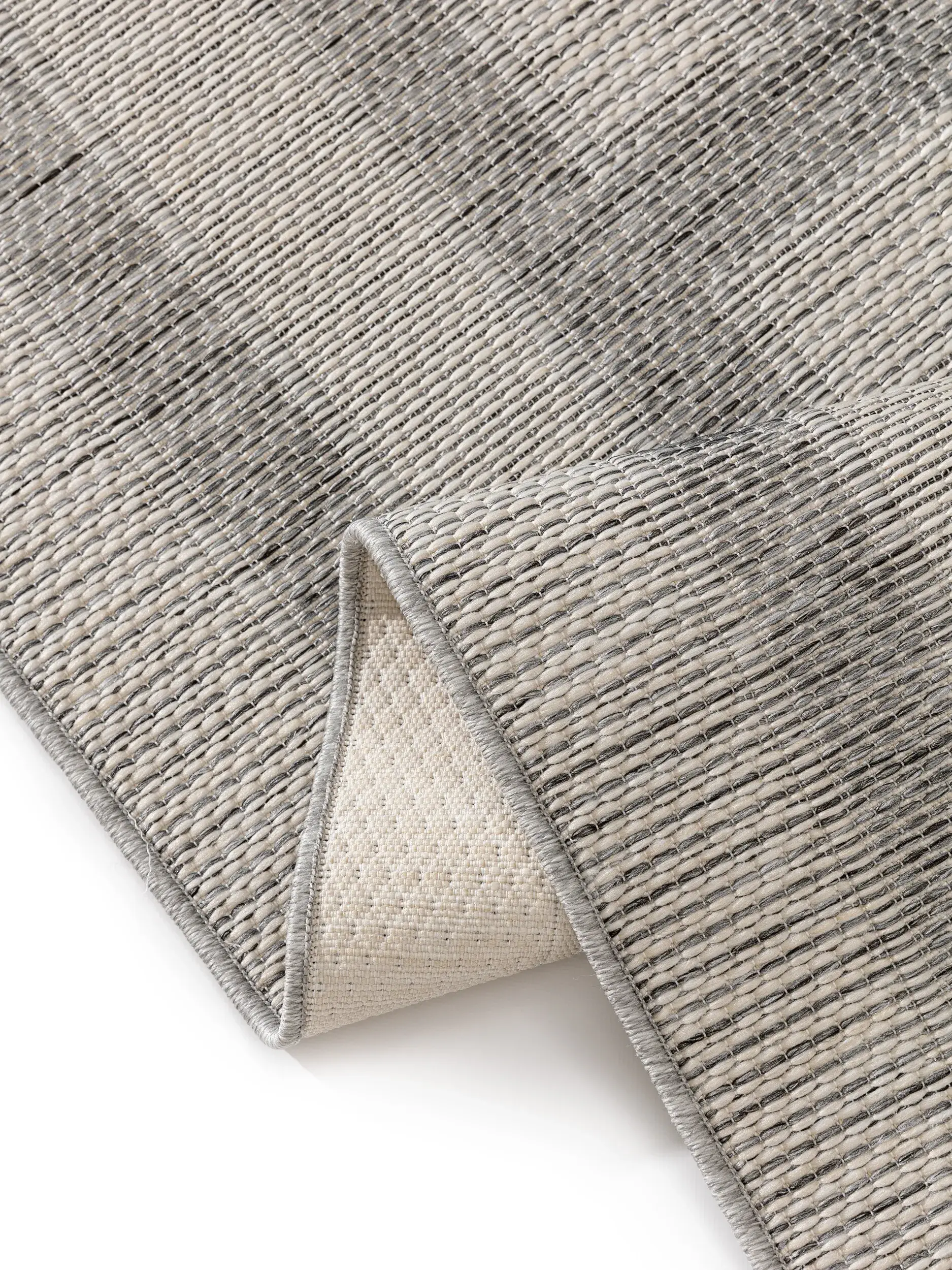 Rug made of 100% Polypropylen in Grey with a 100% Polypropylen high pile by benuta Nest