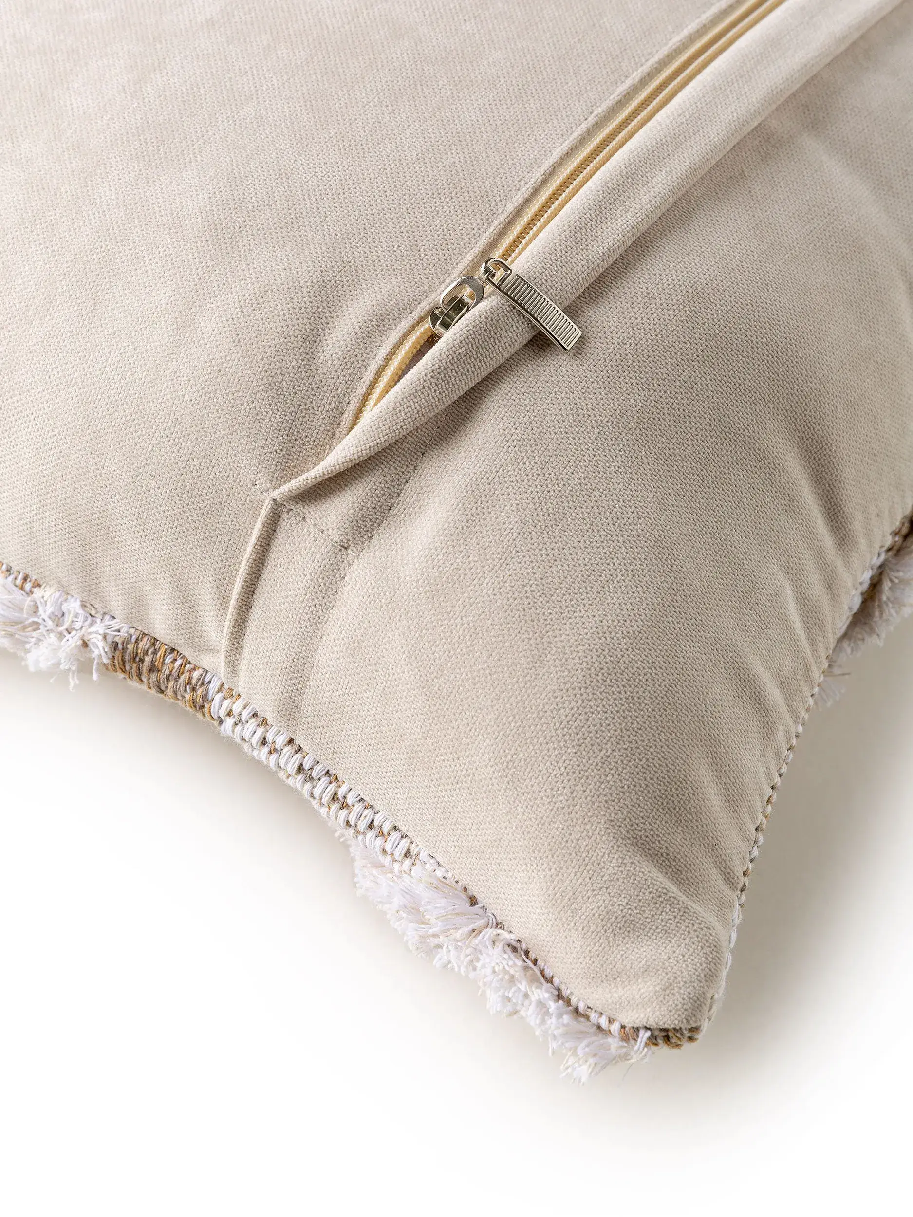 Cushion Cover Osby Cream/Taupe in Geometric design made of 100% Cotton by benuta Pop