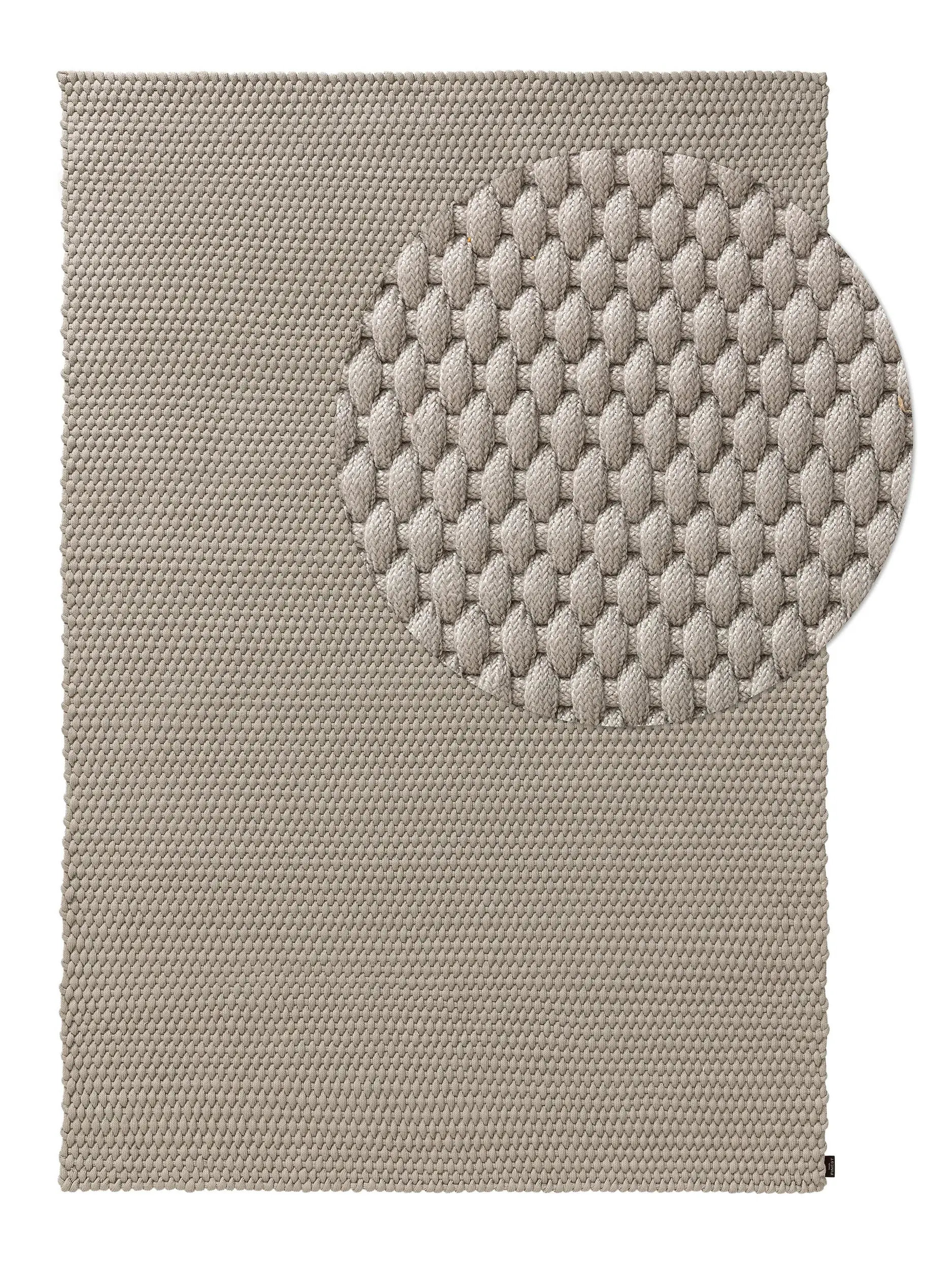 Matto 100% Polyester (recyceltes PET)a värissä Grau 100% Polyester (recyceltes PET) korkealla nukalla merkiltä benuta Finest