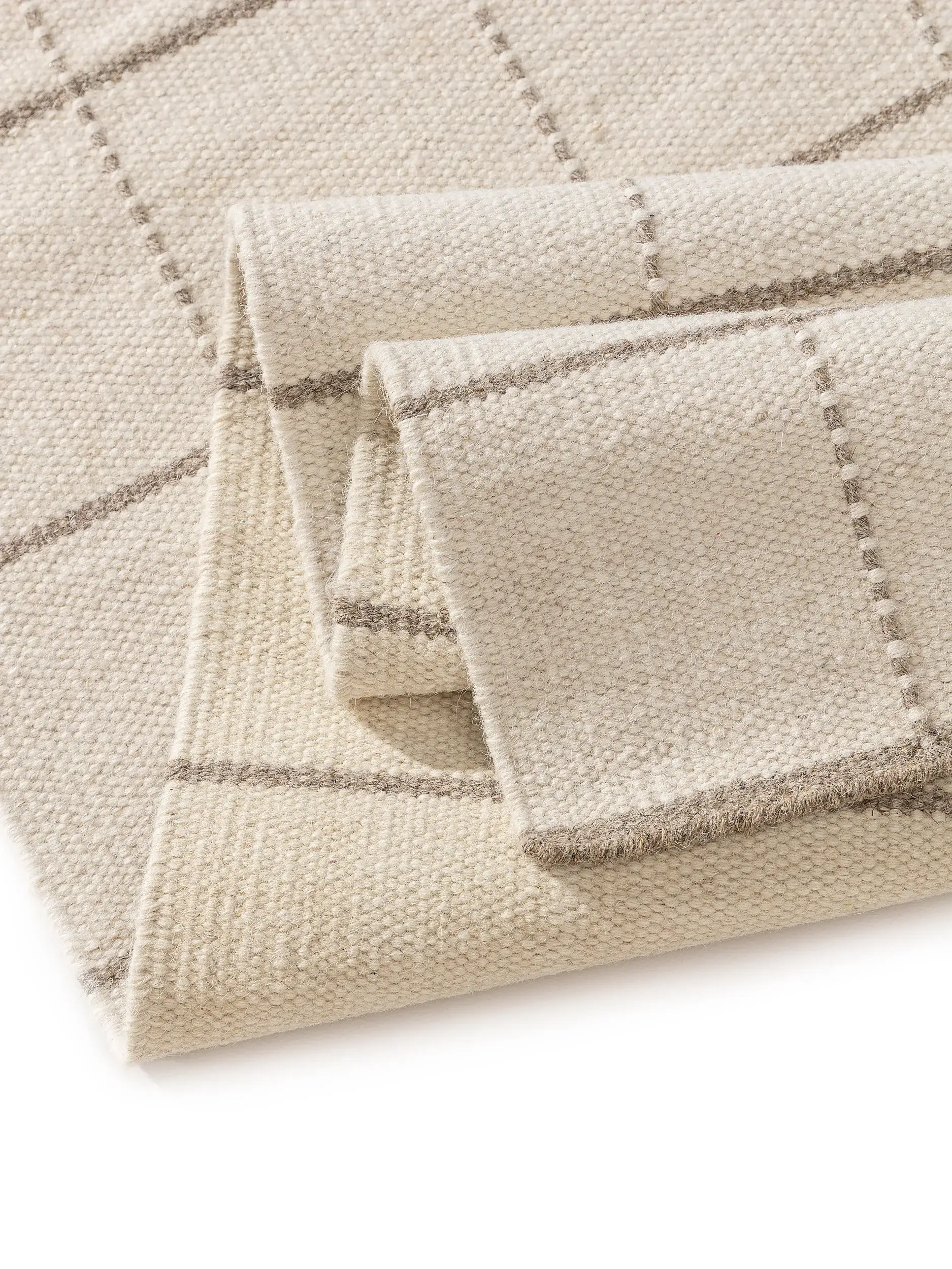 Tappeto di 90% Lana, 10% Cotone in Beige con pelo alto 90% Lana, 10% Cotone da benuta pure