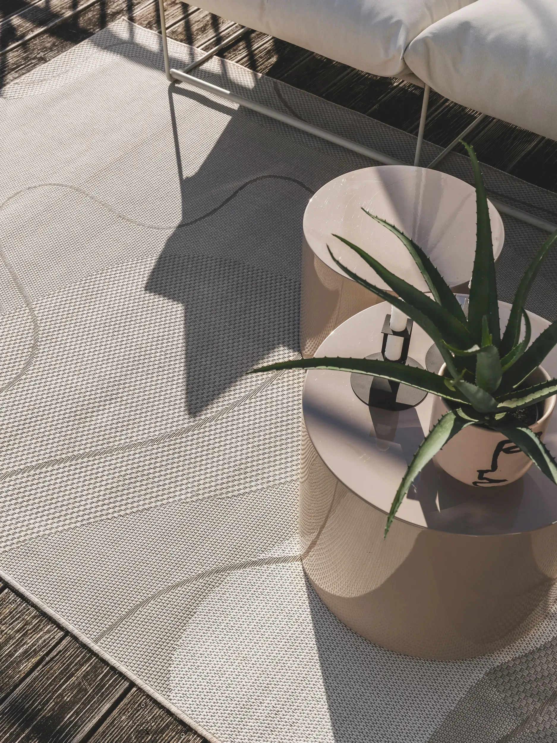 Teppich Anuk aus 100% Polypropylen in Beige von benuta Pop