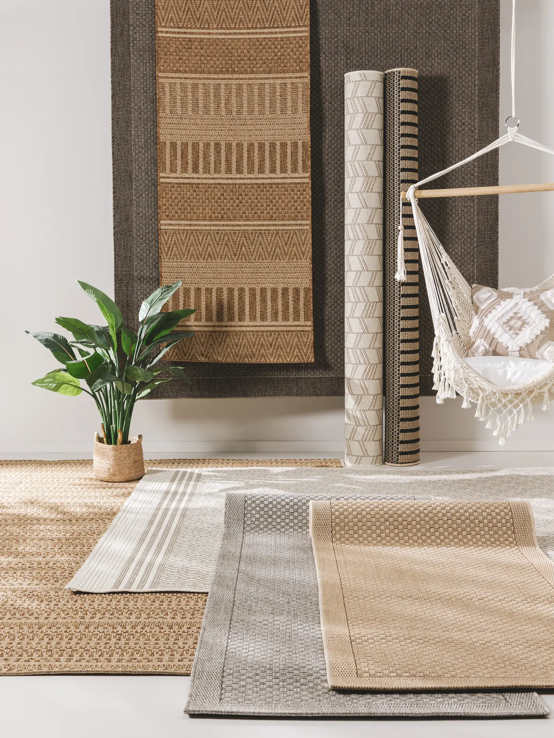 Alfombra de 100% Polipropileno en Gris con un pelo de {{Placeholder_Pile Height}} de altura de benuta nest