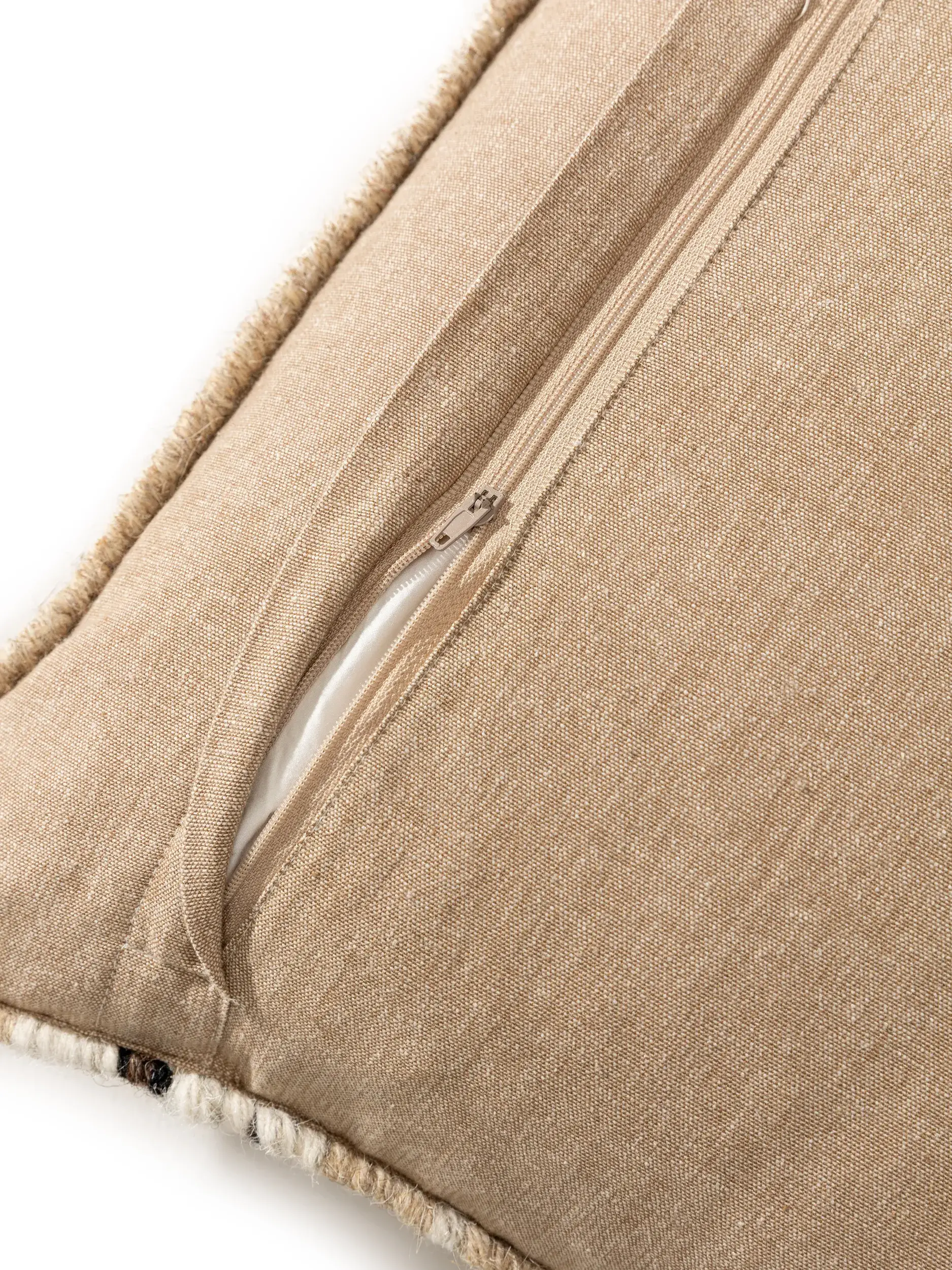 Kissenbezug Bahati Beige im Design Streifen aus 70% Wolle, 30% Baumwolle von benuta Pop