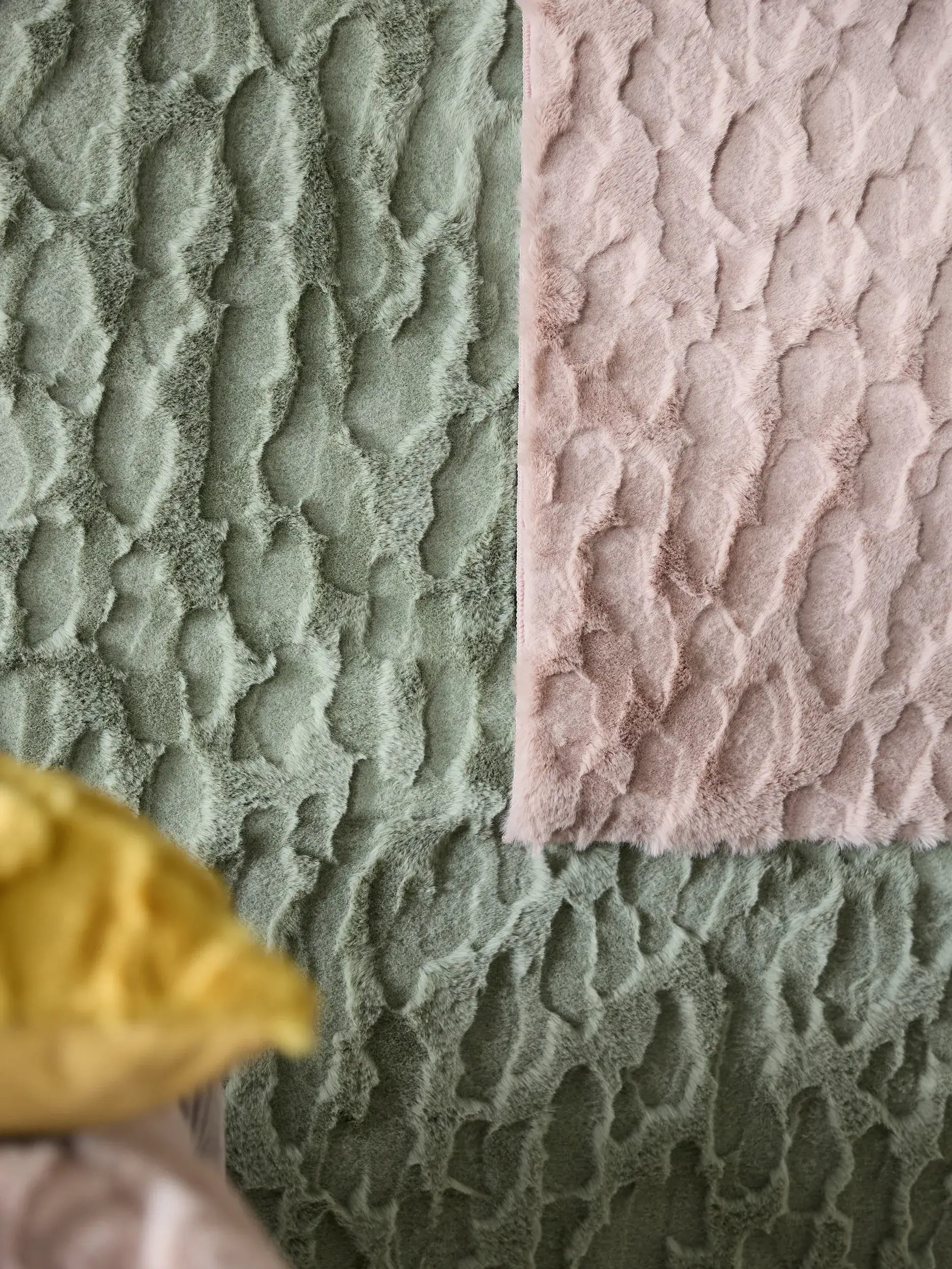 Rug made of 100% Polyester in Grün with a 100% Polyester high pile by benuta Pop