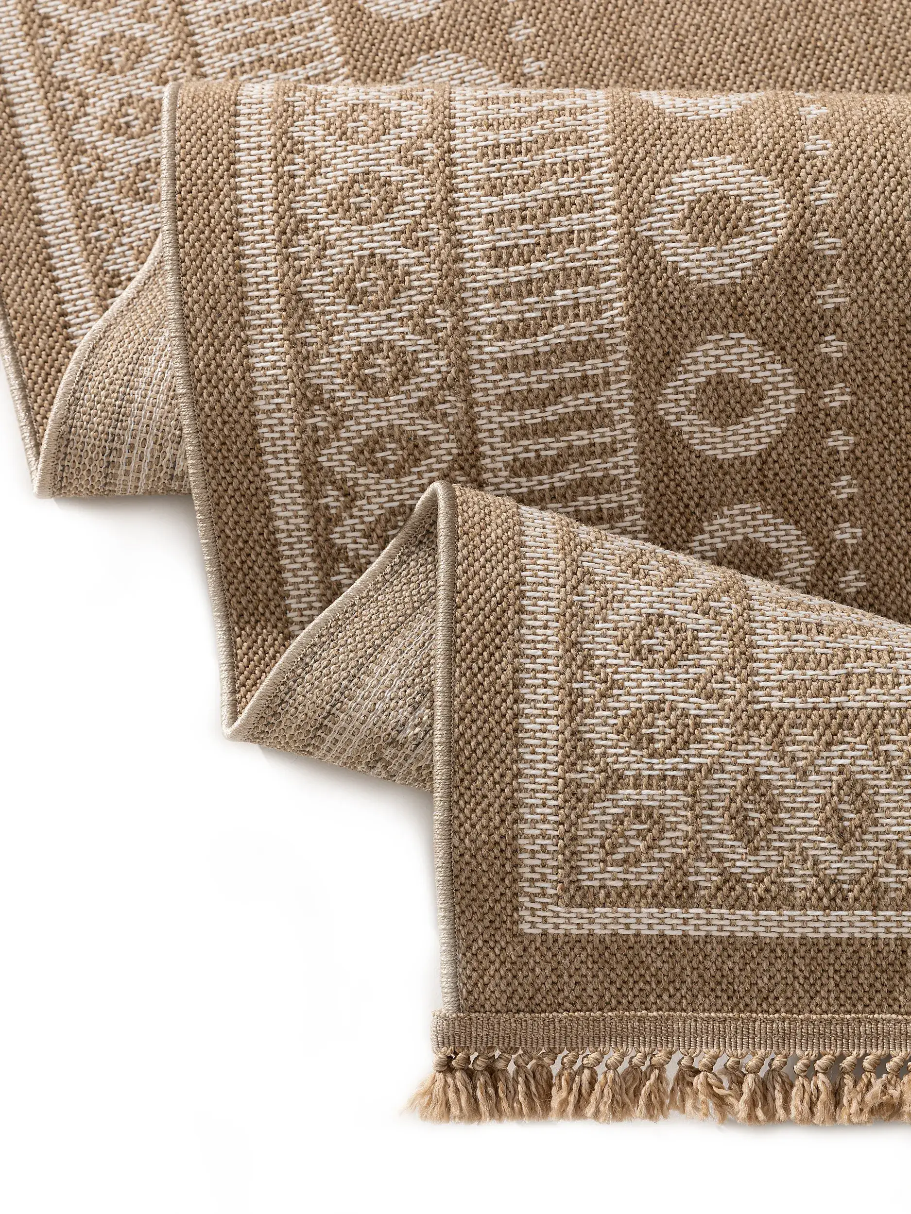 Teppich aus 100% Polypropylen in Beige mit 100% Polypropylen hohem Flor von benuta Pop