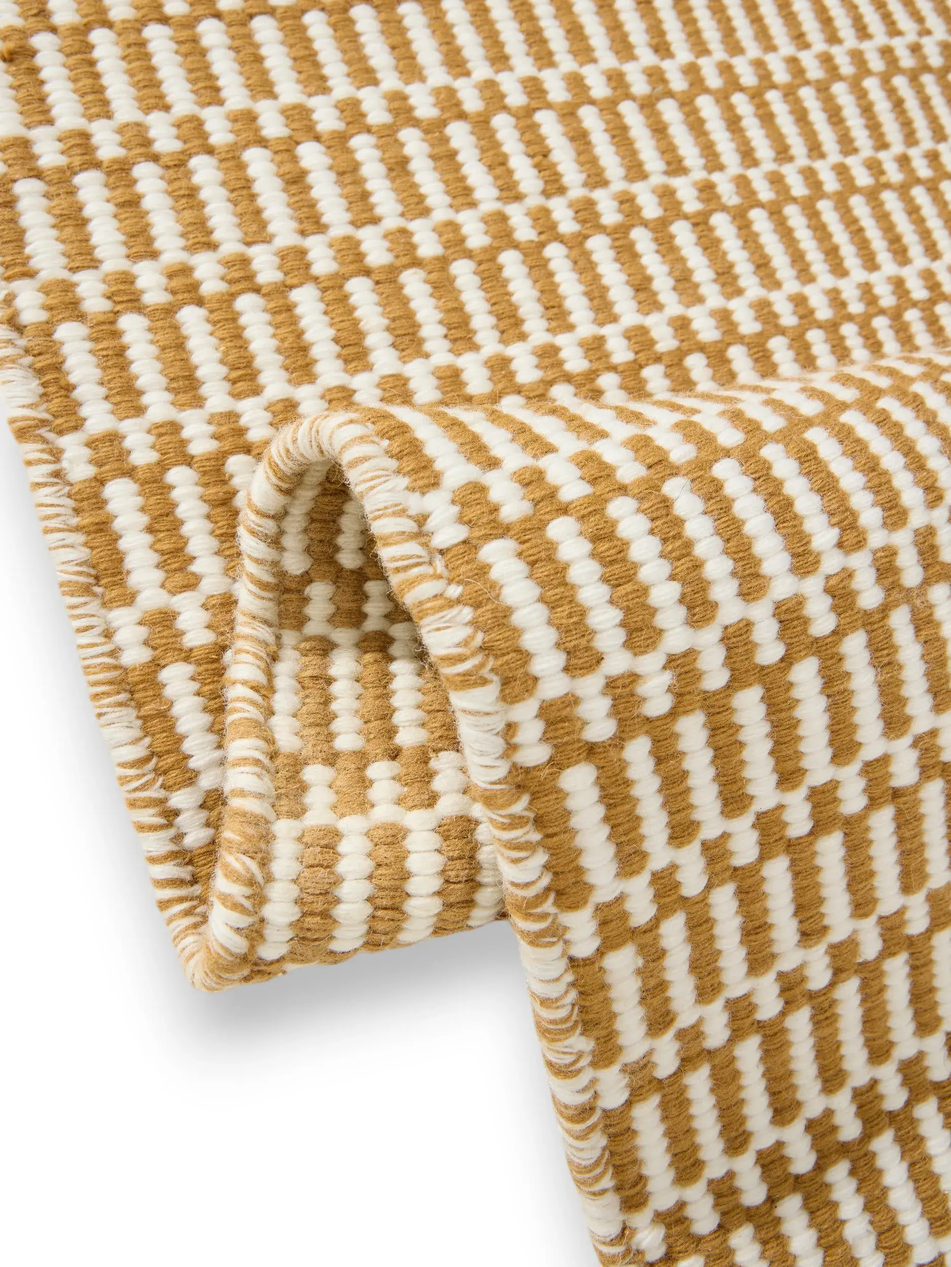 Teppich aus 100% Wolle (aus Neuseeland) in Braun mit 100% Wolle (aus Neuseeland) hohem Flor von benuta Pure