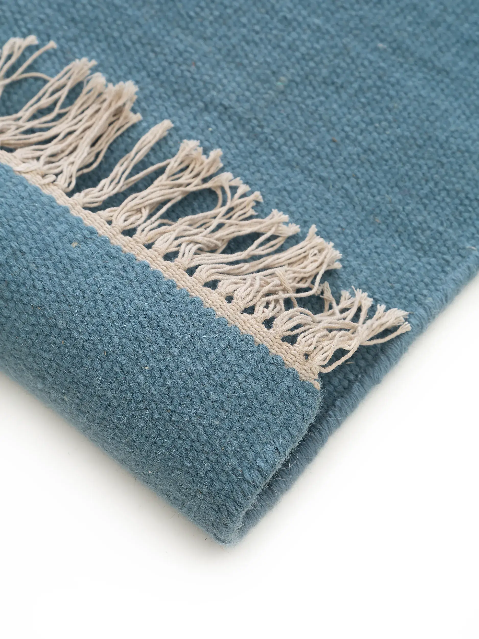 Rug made of 80% Wolle, 20% Baumwolle in Blau with a 80% Wolle, 20% Baumwolle high pile by benuta Pop
