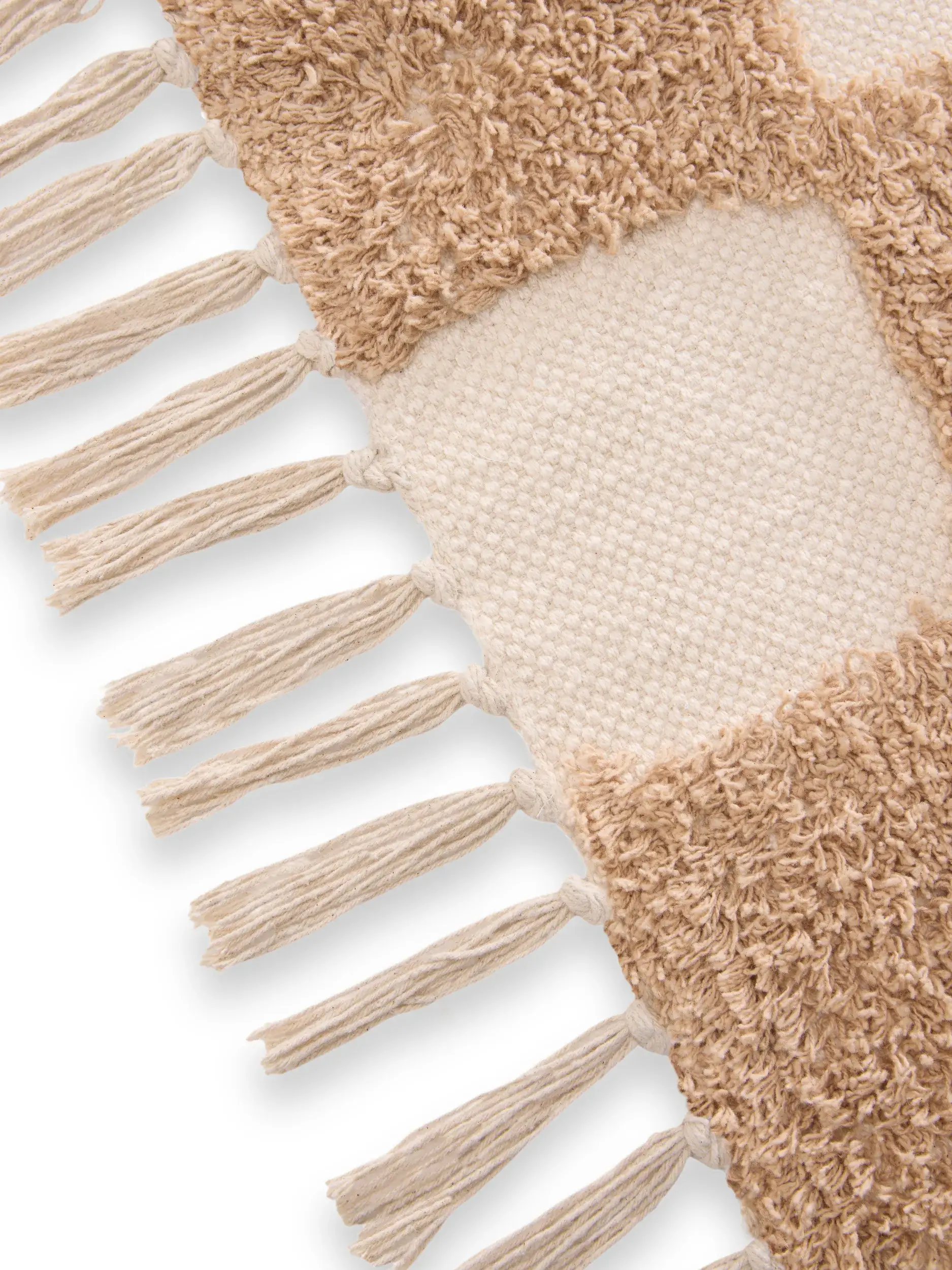 Rug made of 100% Cotton in Beige with a 100% Cotton high pile by Lytte