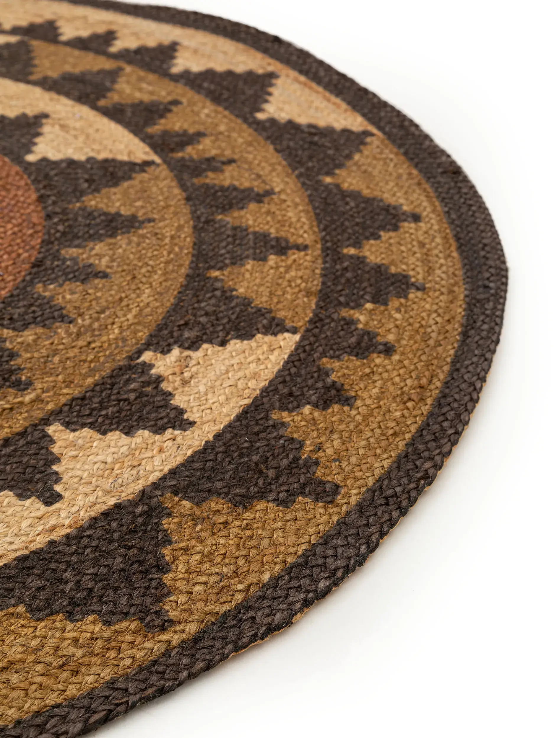 Teppich aus 100% Jute in Braun mit 100% Jute hohem Flor von benuta Pure