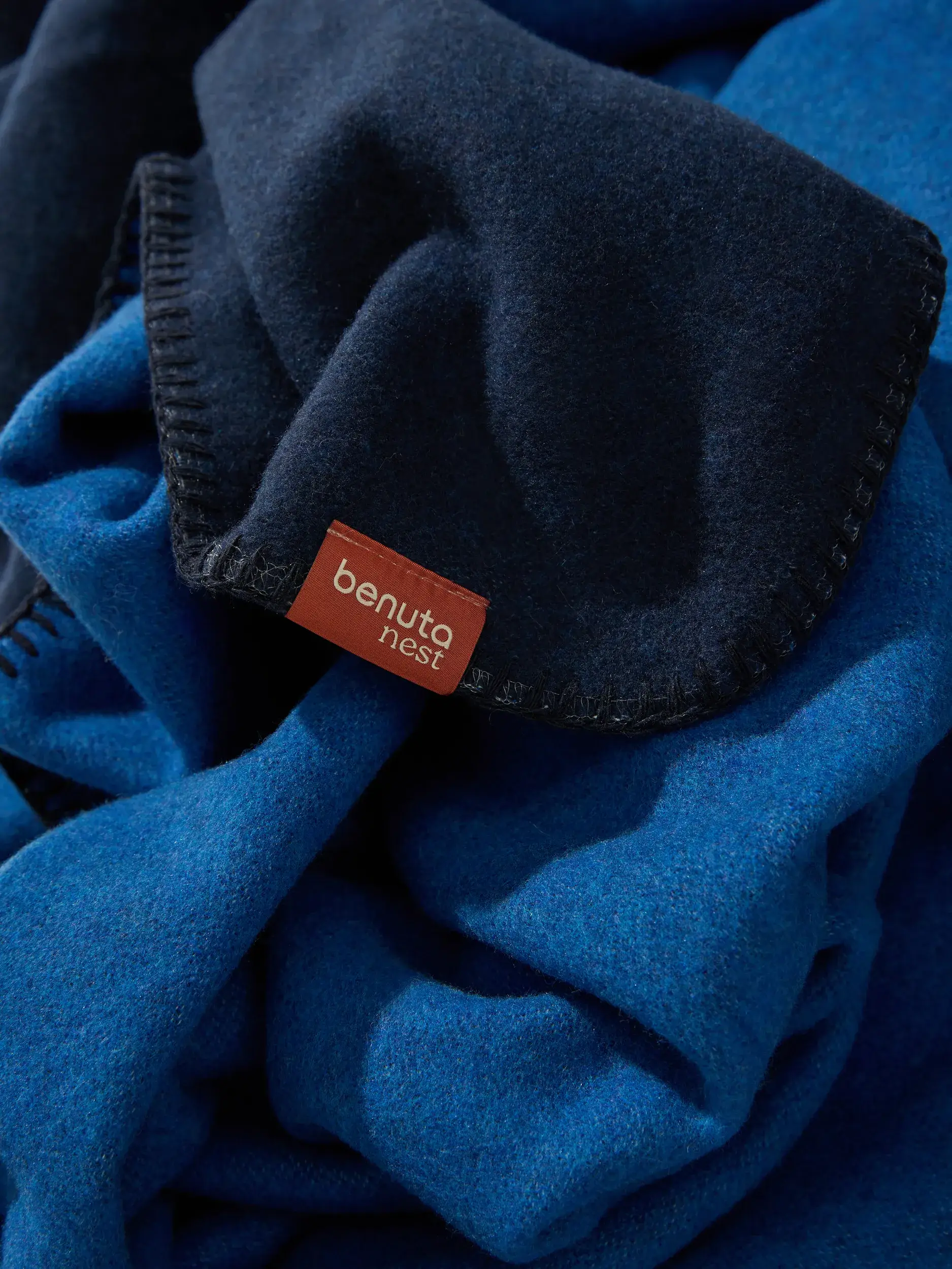 Tæppe Mona Blå fra benuta nest