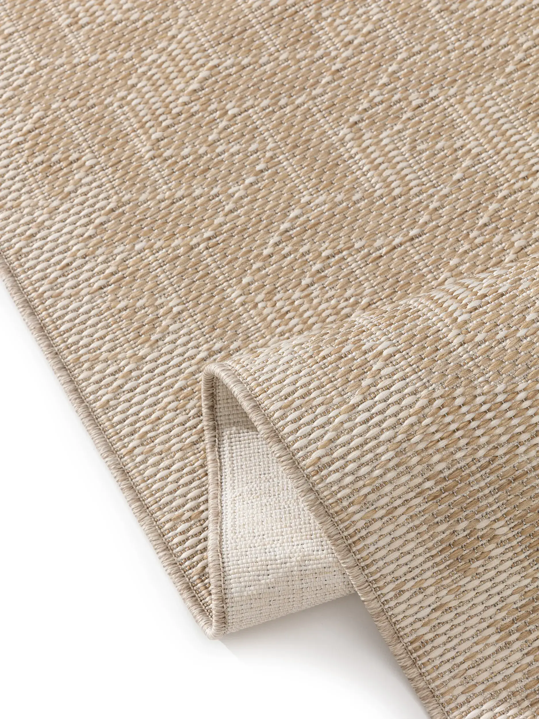 Rug made of 100% Polypropylen in White with a 100% Polypropylen high pile by benuta Nest