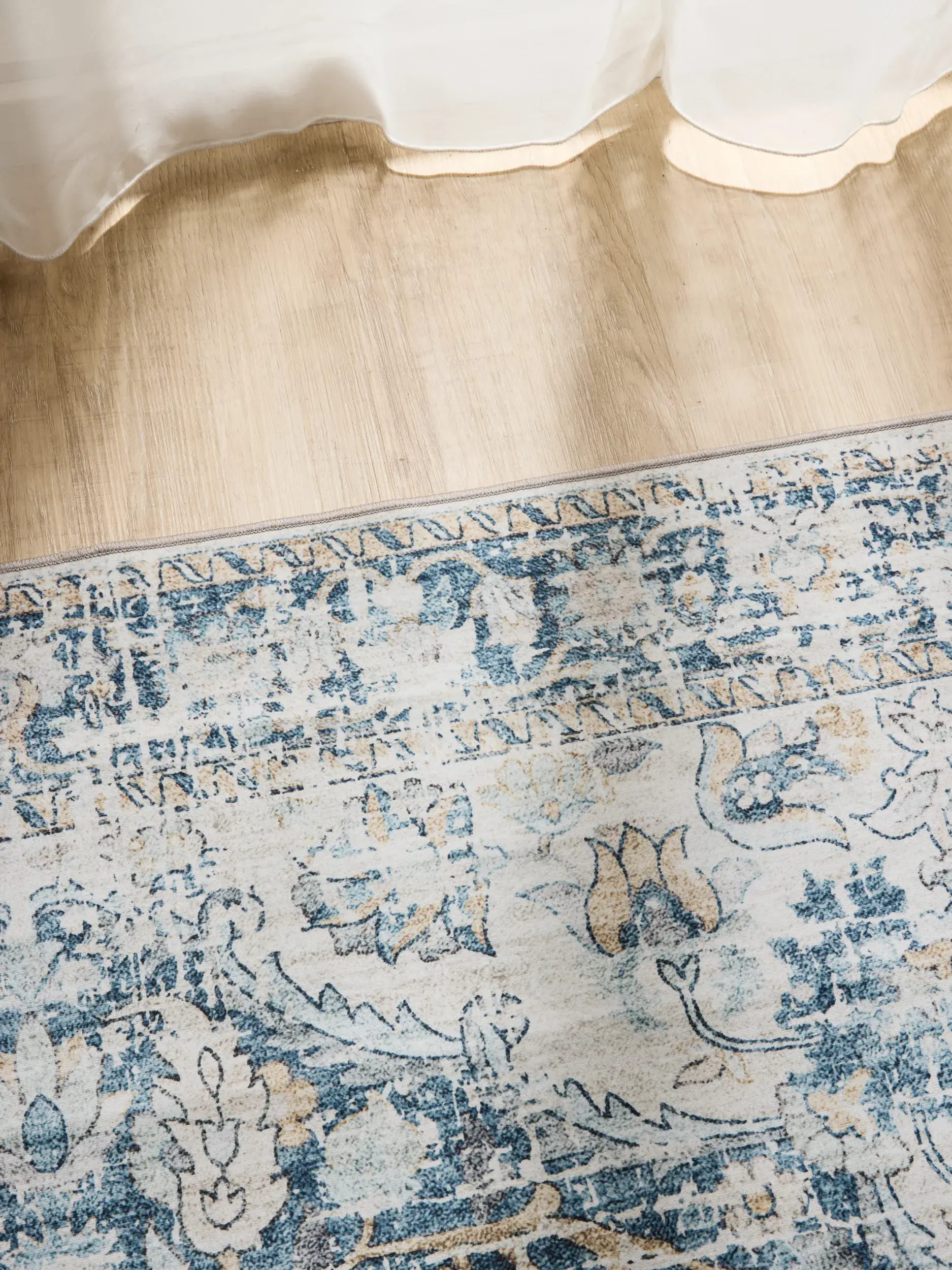 Teppich aus 100% Polyester in Blau mit 100% Polyester hohem Flor von benuta Basic