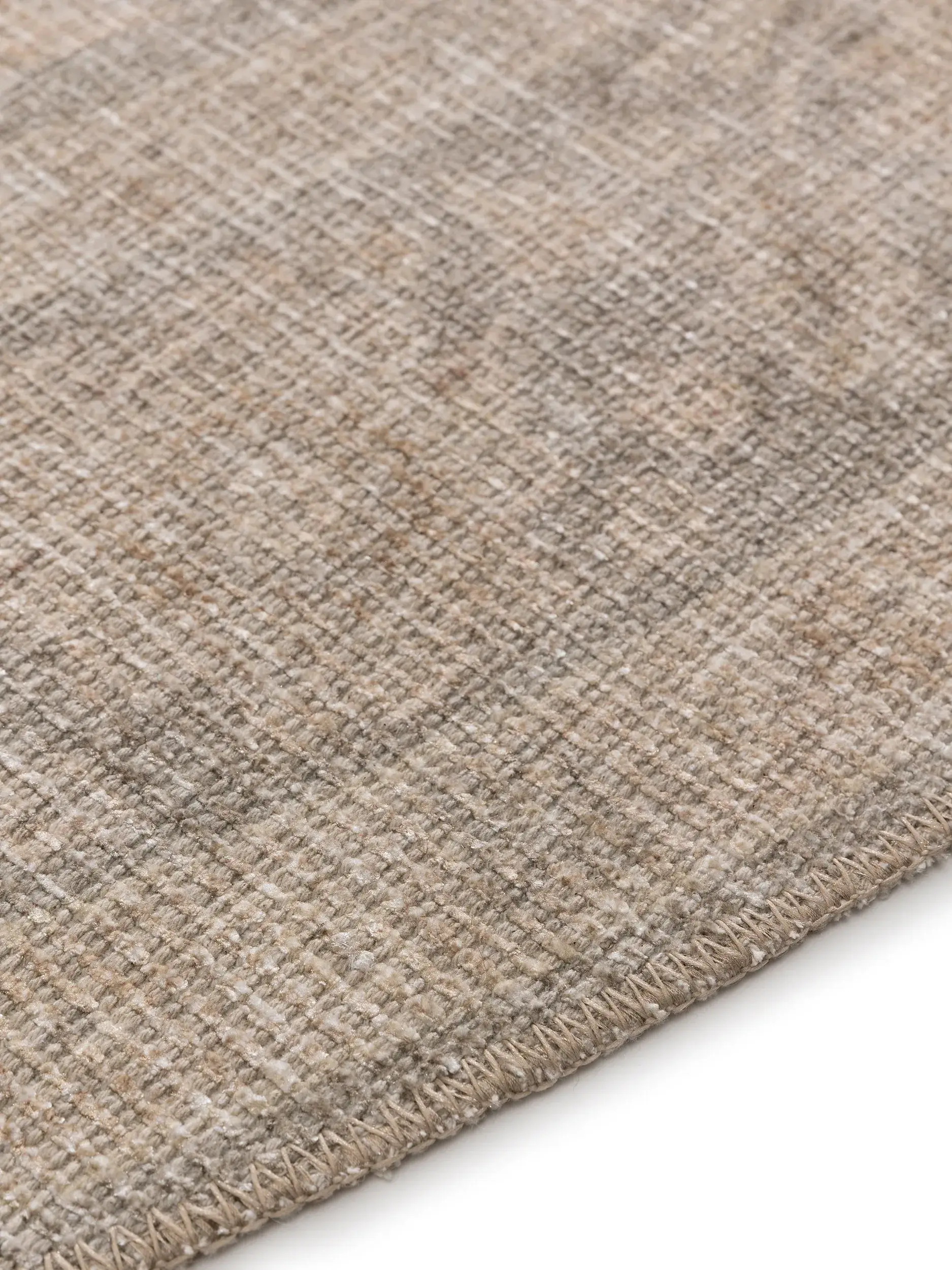 Tæppe af 50% Polyester, 50% Polybomuld i Beige med 50% Polyester, 50% Polybomuld høj luv fra benuta nest