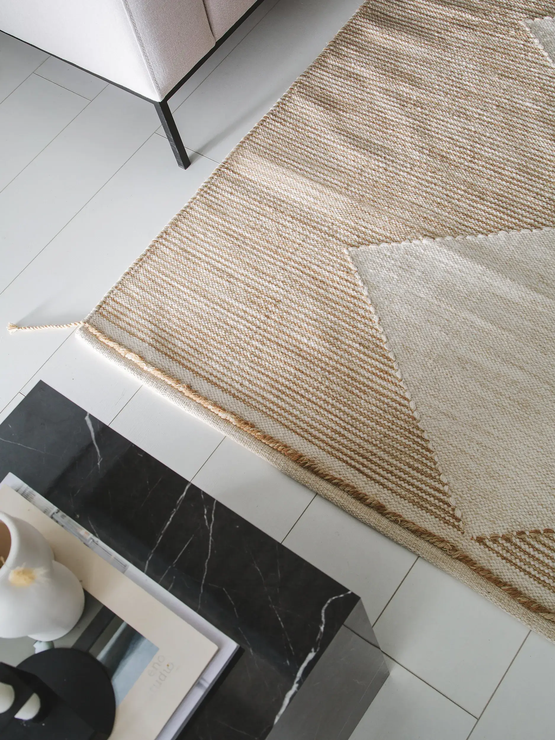Rug made of 50% Wool, 50% Cotton in Beige with a 50% Wool, 50% Cotton high pile by benuta Pure