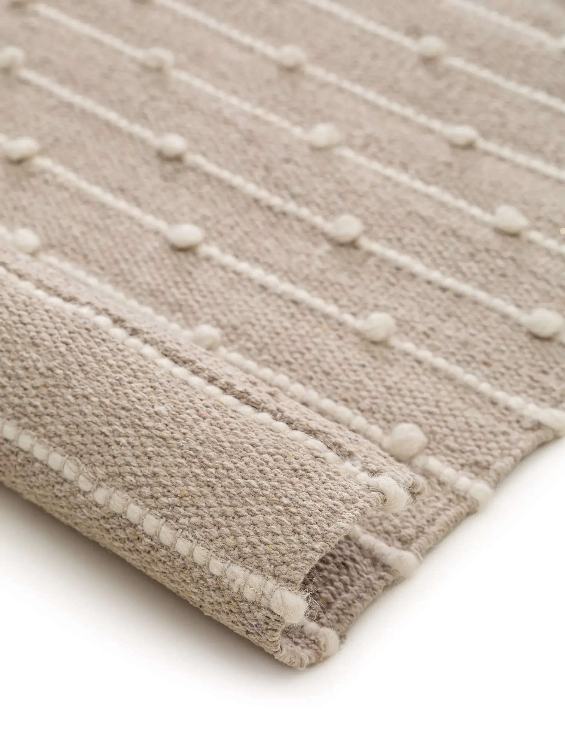 Koberec z 80% Baumwolle, 20% Wolle v Beige s vlasem výšky 80% Baumwolle, 20% Wolle od Lytte