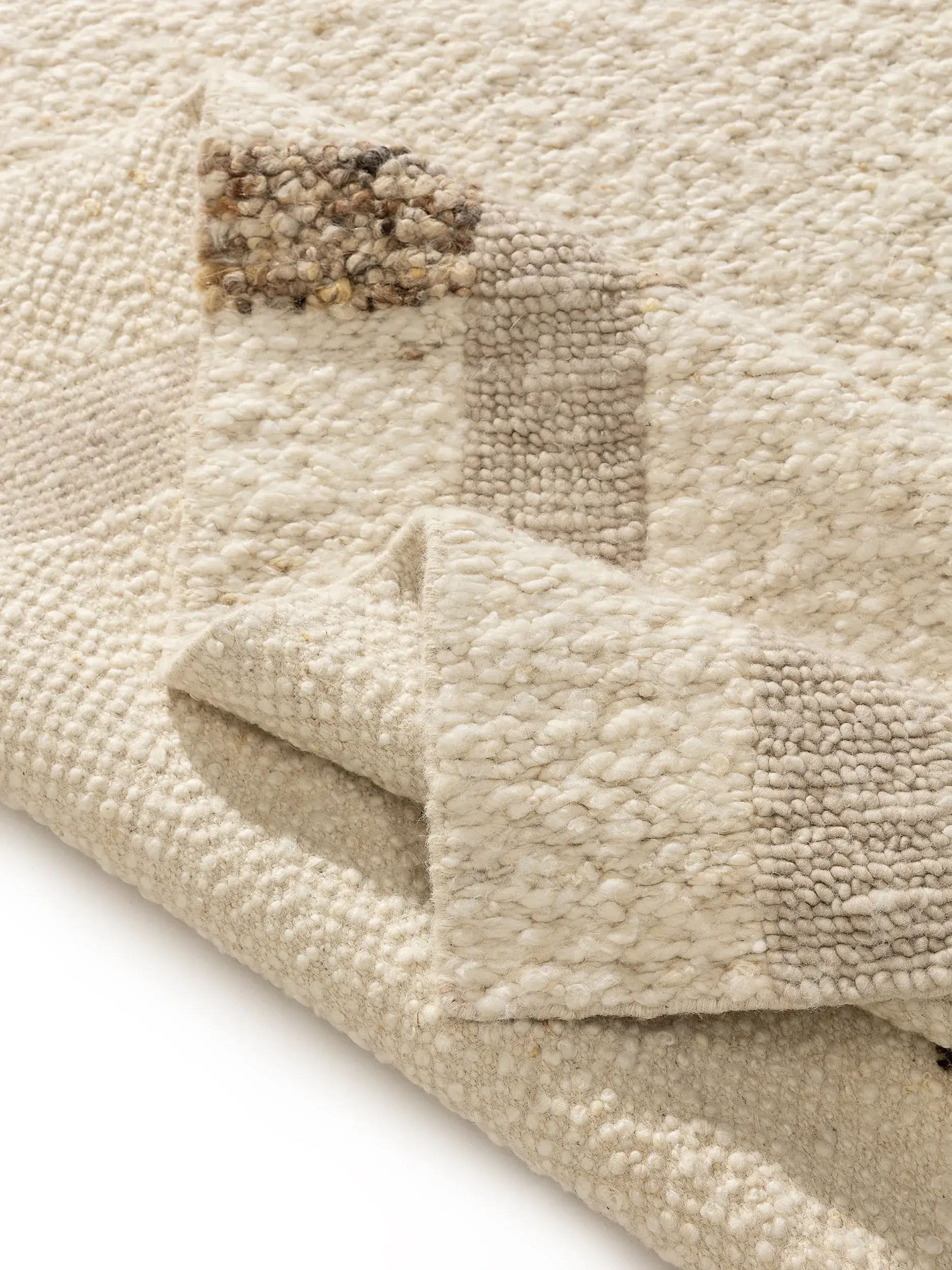 Teppich aus 90% Wolle, 10% Baumwolle in Beige mit 90% Wolle, 10% Baumwolle hohem Flor von benuta Finest