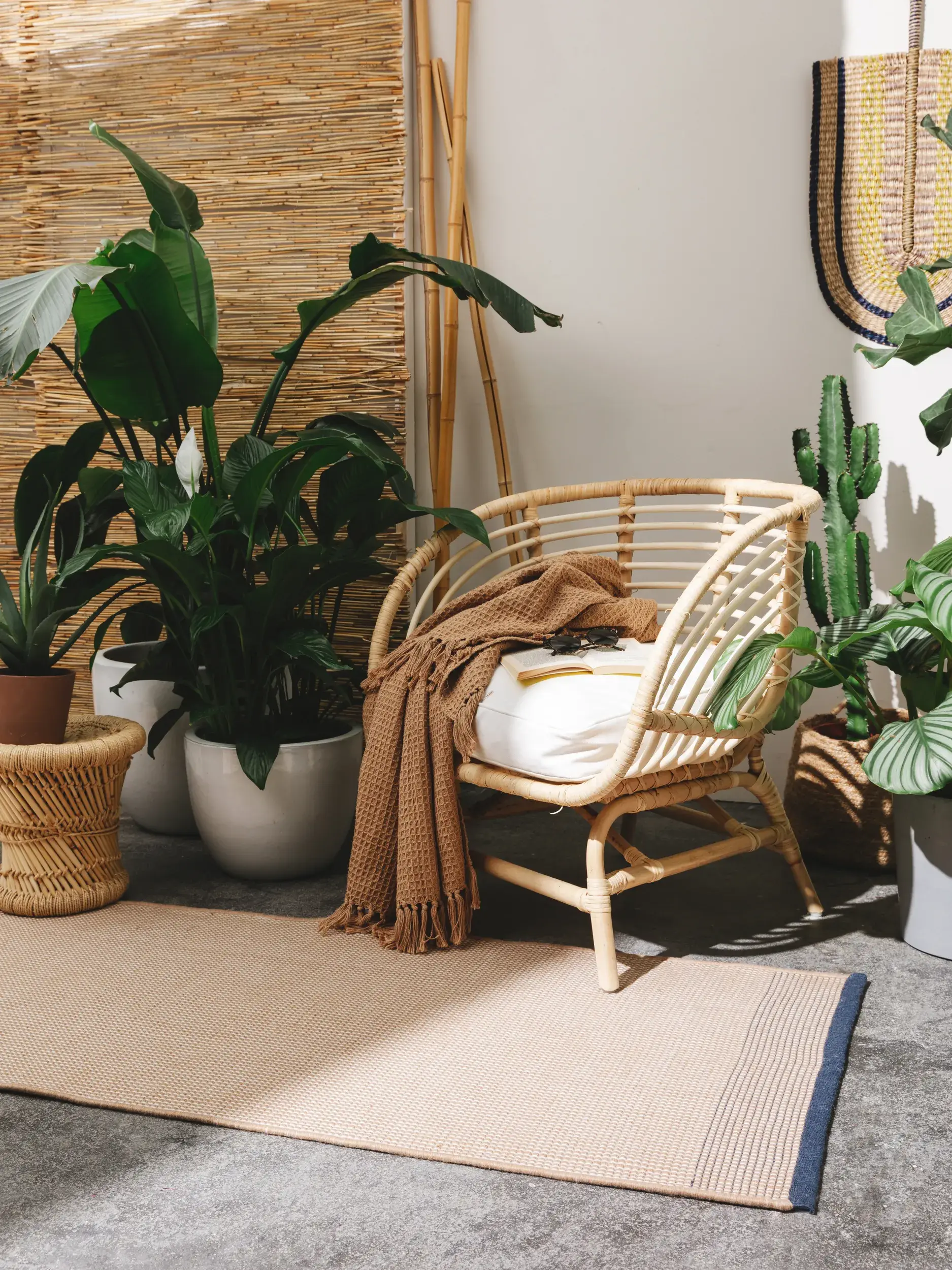 Rug made of 100% Polyester (recyceltes PET) in Beige with a 100% Polyester (recyceltes PET) high pile by benuta Pure