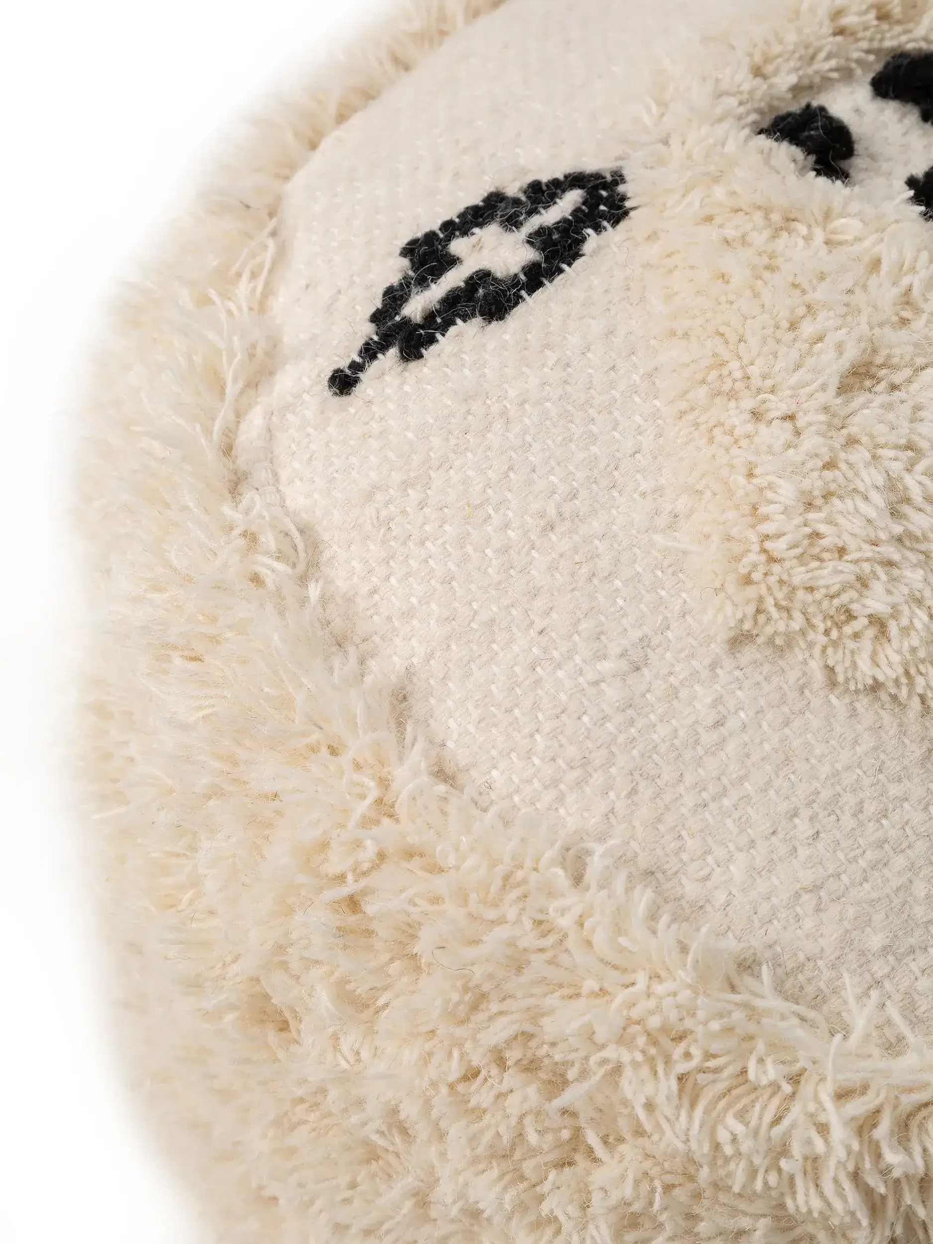 Poef Shawn Ivory in Dierdesign-ontwerp van 80% Wool, 20% Polyester door Lytte