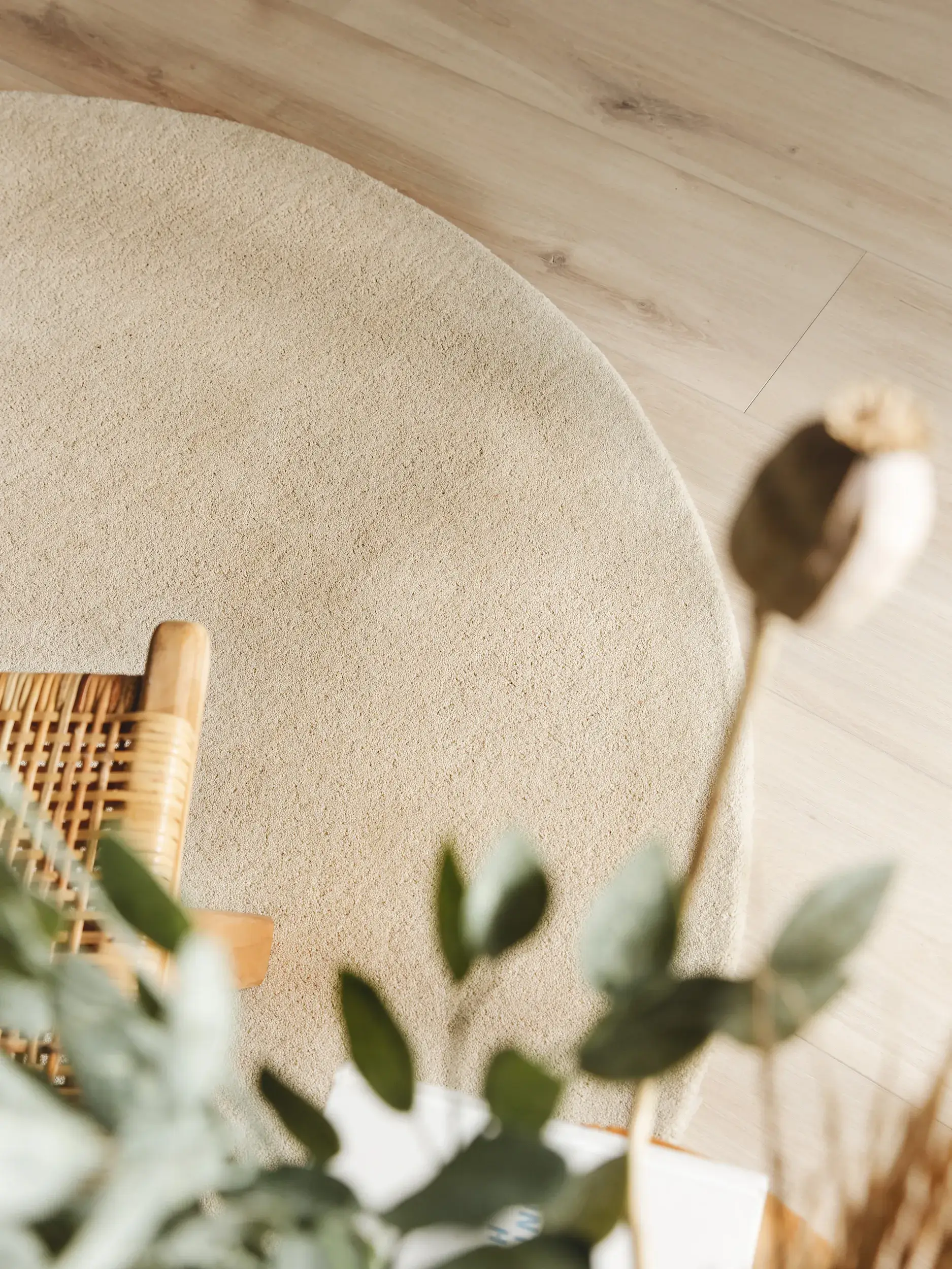 Teppich aus 100% Wolle in Beige mit 100% Wolle hohem Flor von benuta Nest