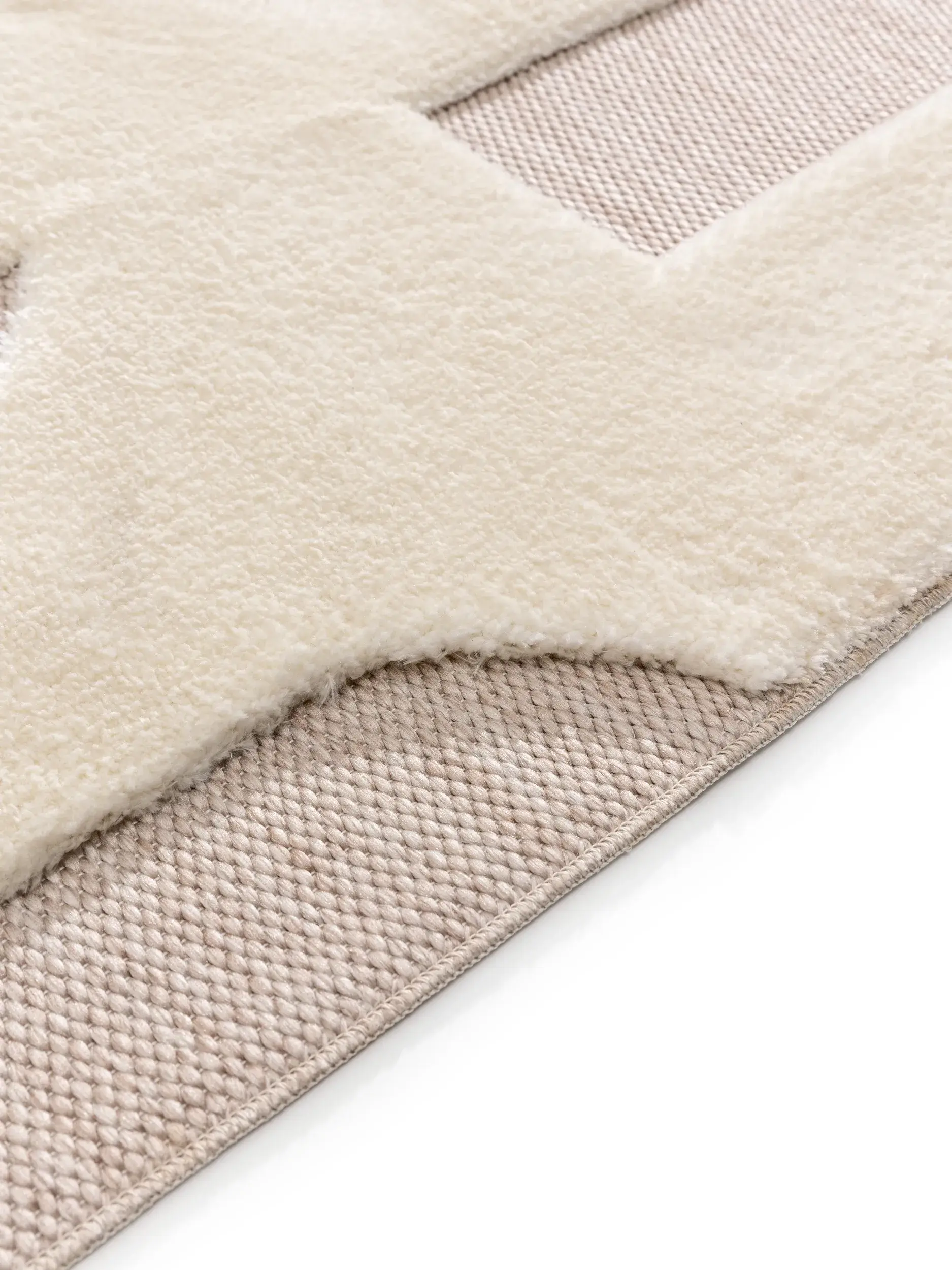 Alfombra de 63% Poliéster, 37% Polipropileno en Blanco con un pelo de {{Placeholder_Pile Height}} de altura de benuta POP
