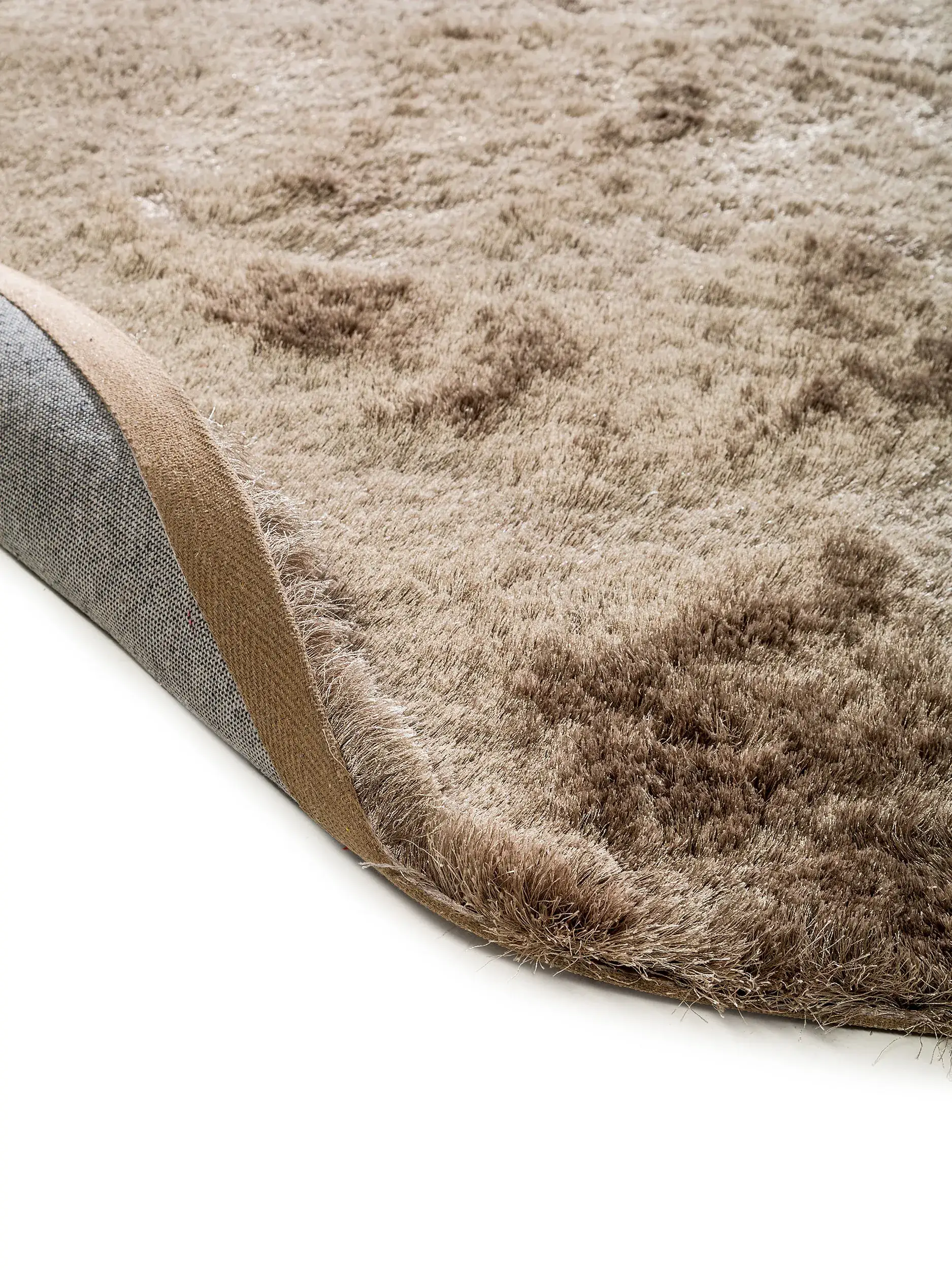 Teppich aus 100% Polyester in Braun mit 100% Polyester hohem Flor von benuta Nest