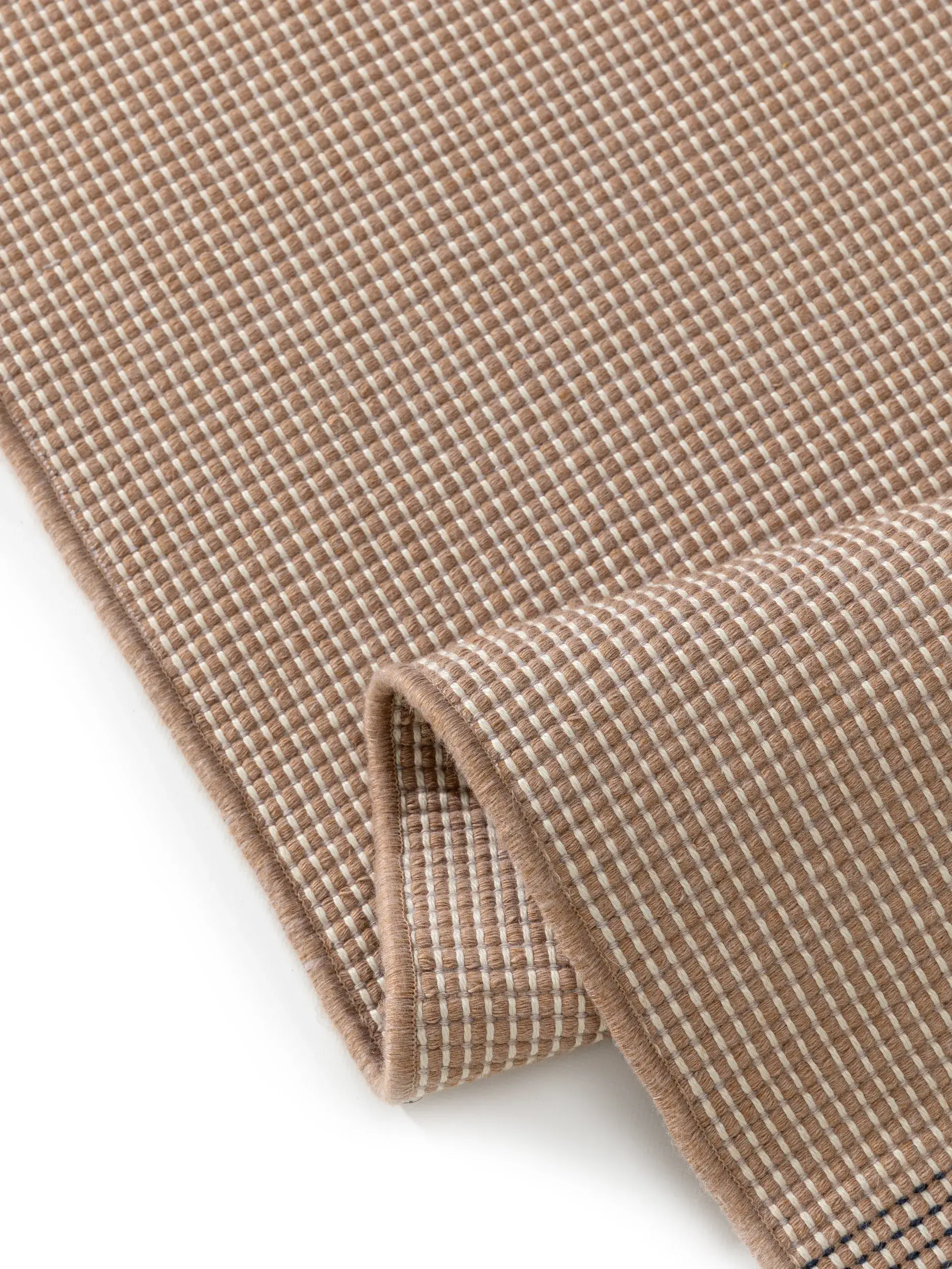 Rug made of 100% Polyester (recyceltes PET) in Beige with a 100% Polyester (recyceltes PET) high pile by benuta Pure