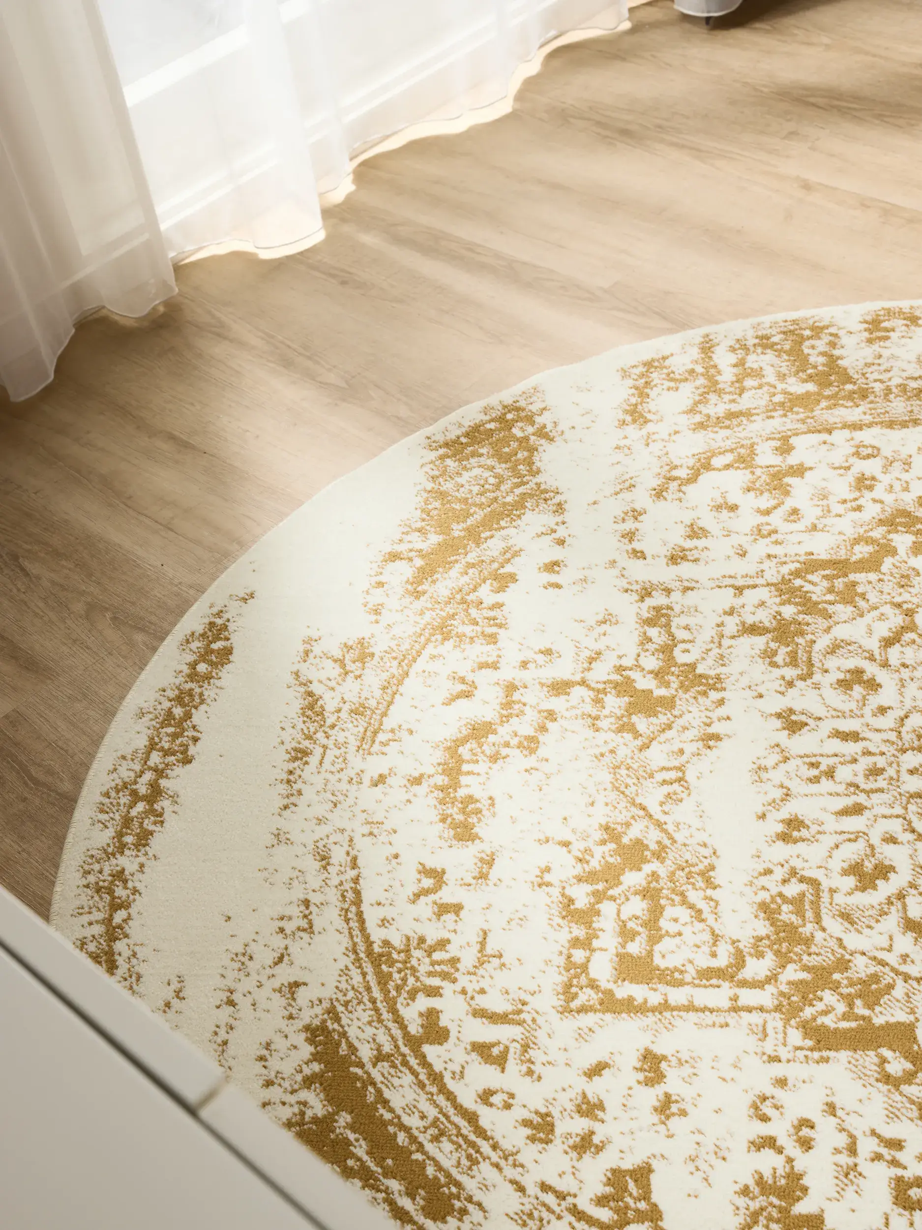 Rug made of 100% Polypropylen in Beige with a 100% Polypropylen high pile by benuta Basic