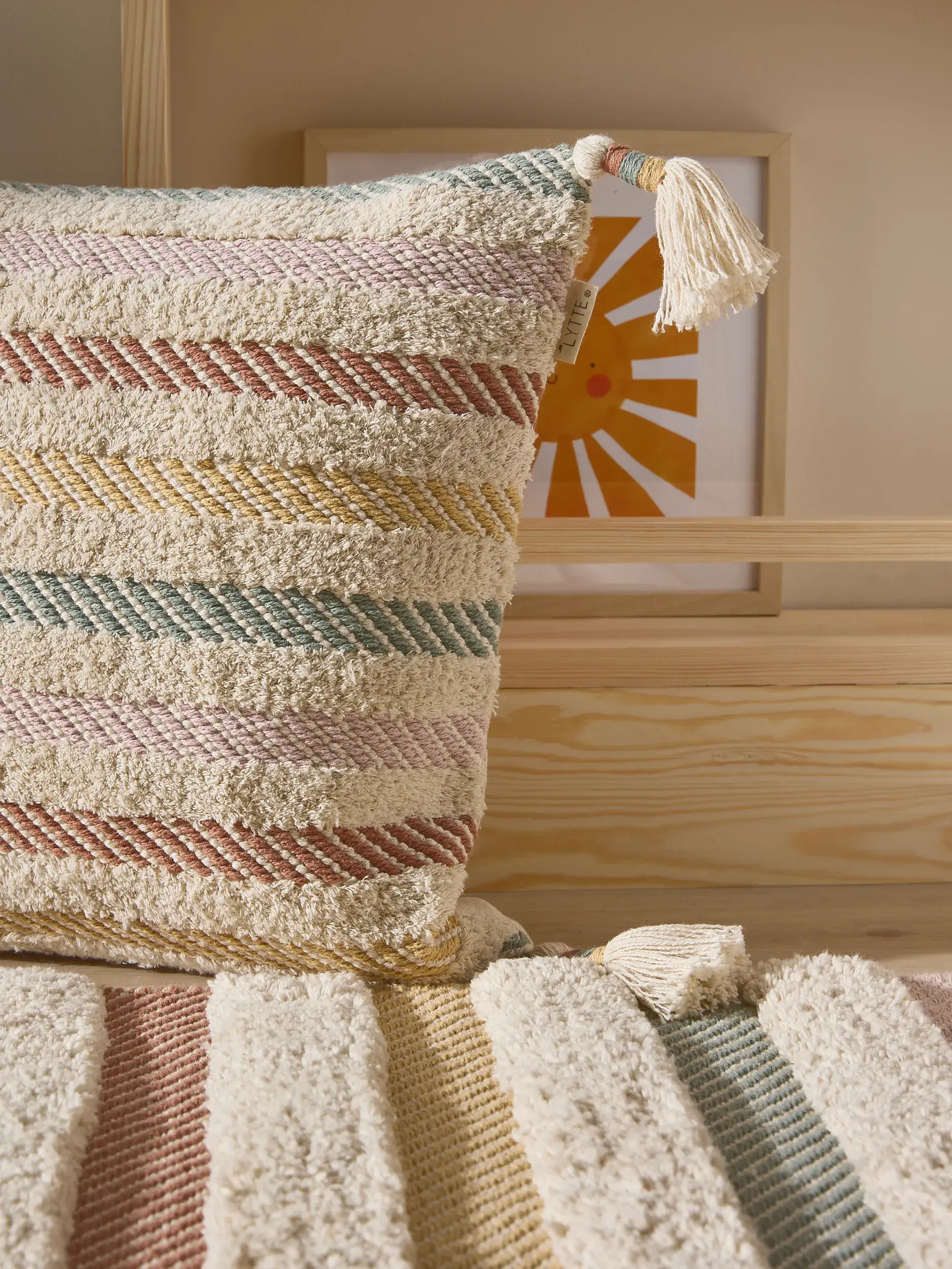 Funda de almohada Lia Multicolor con diseño de Rayas en 100% Algodón de Lytte
