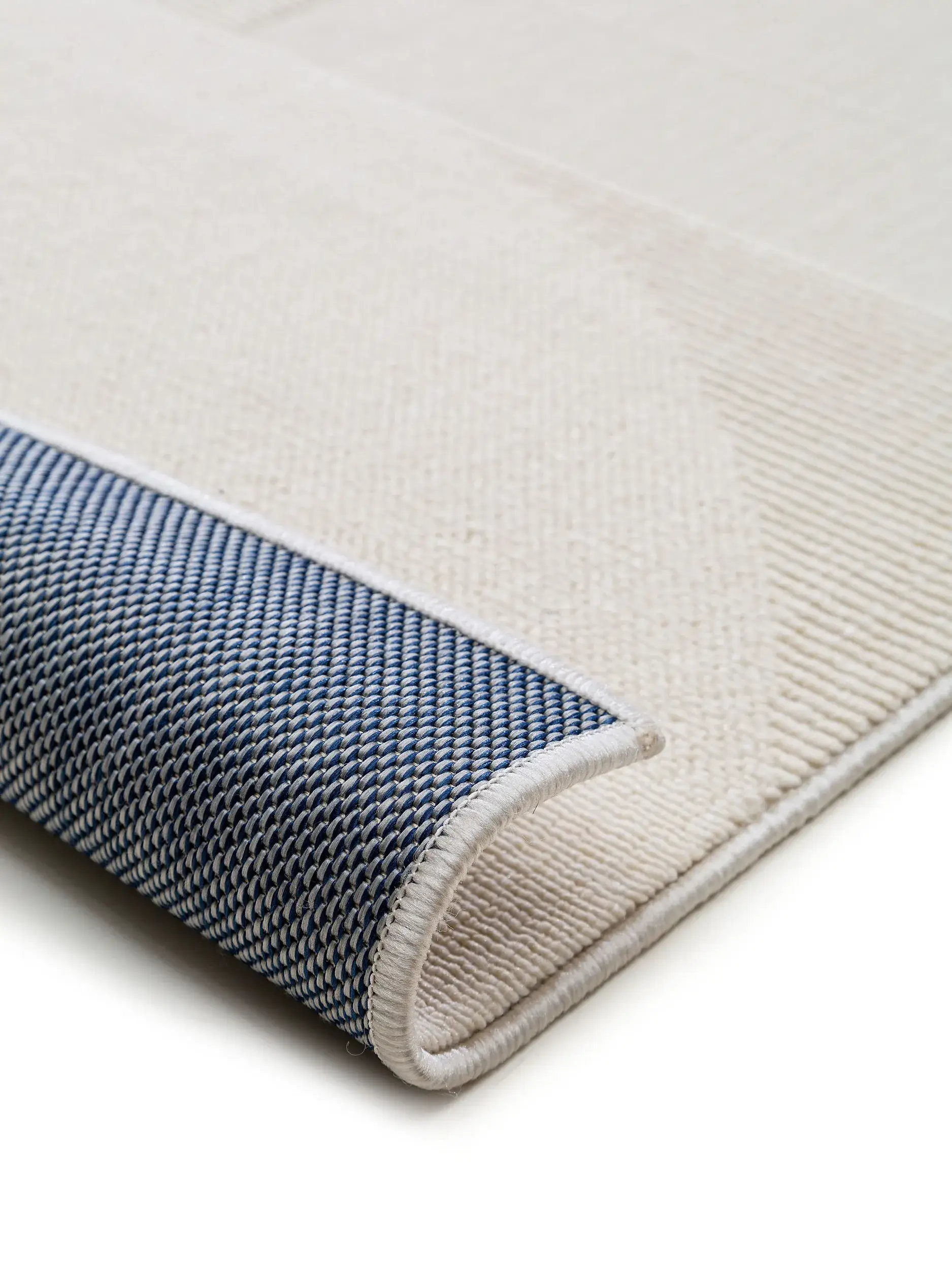 Tapis en 100% Polypropylène en Blanc avec une pile de 100% Polypropylène de hauteur de benuta POP
