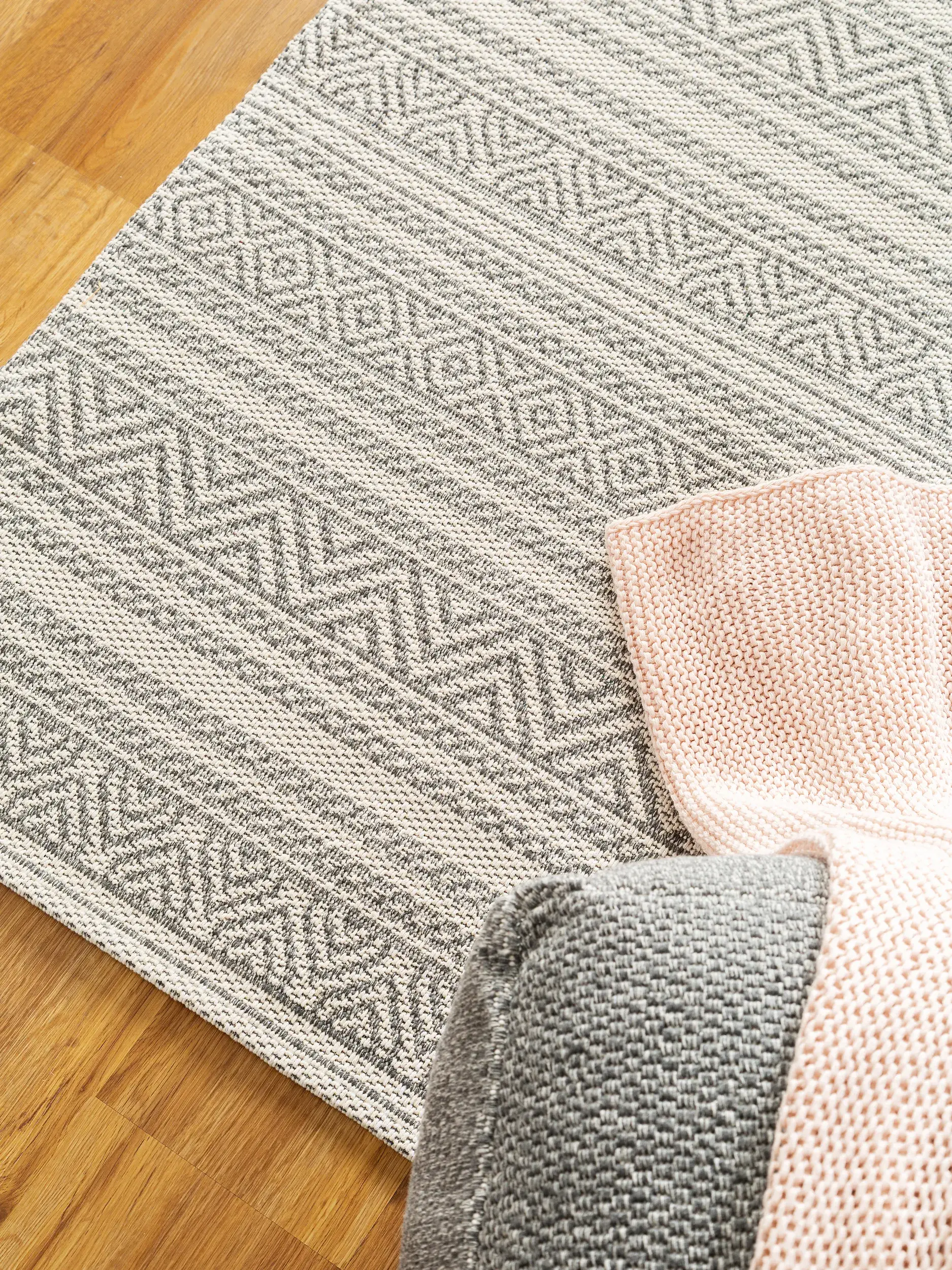 Teppich aus 100% Baumwolle in Grau mit 100% Baumwolle hohem Flor von benuta Nest