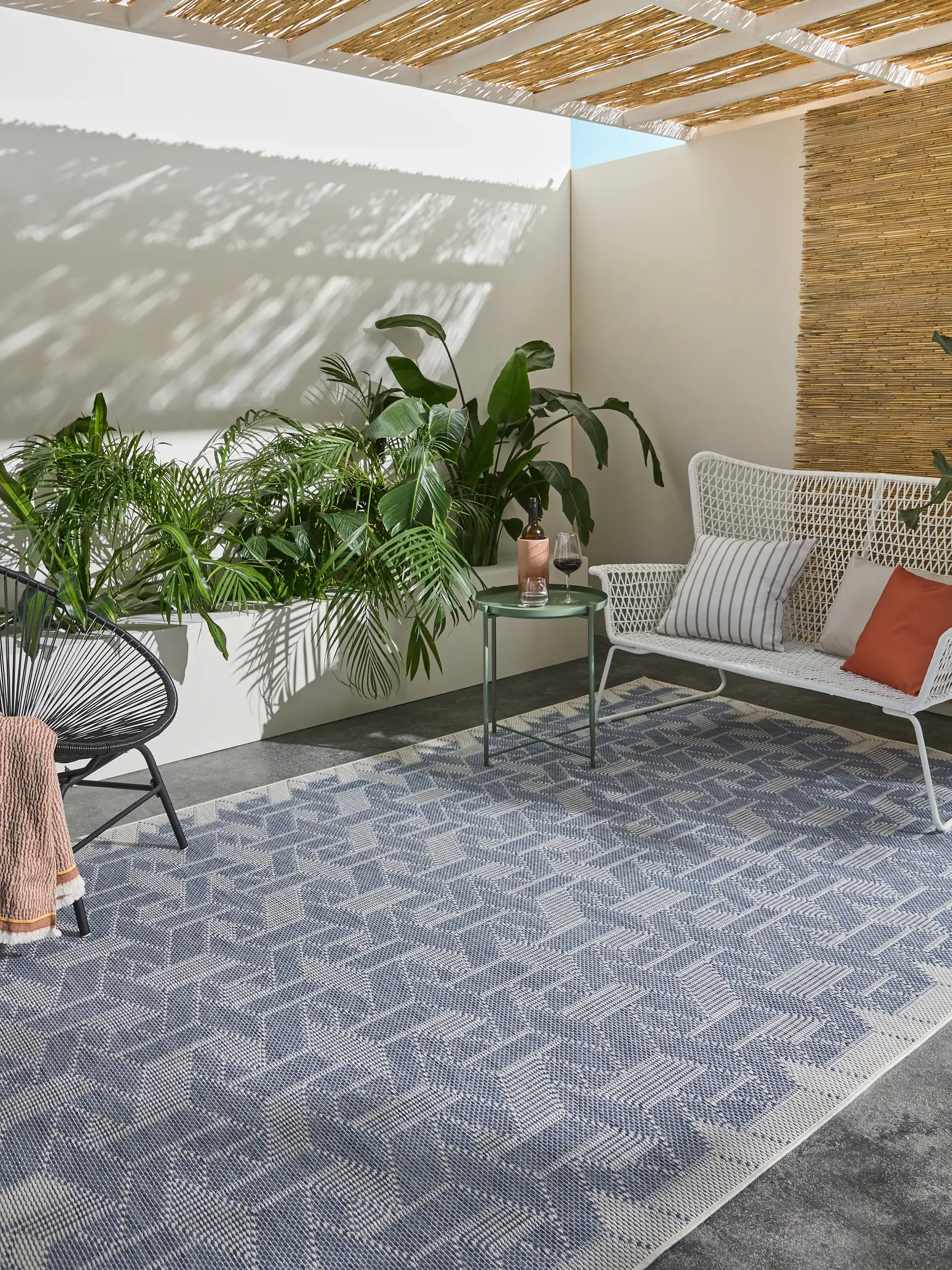 Teppich aus 100% Polypropylen in Blau mit 100% Polypropylen hohem Flor von benuta Nest