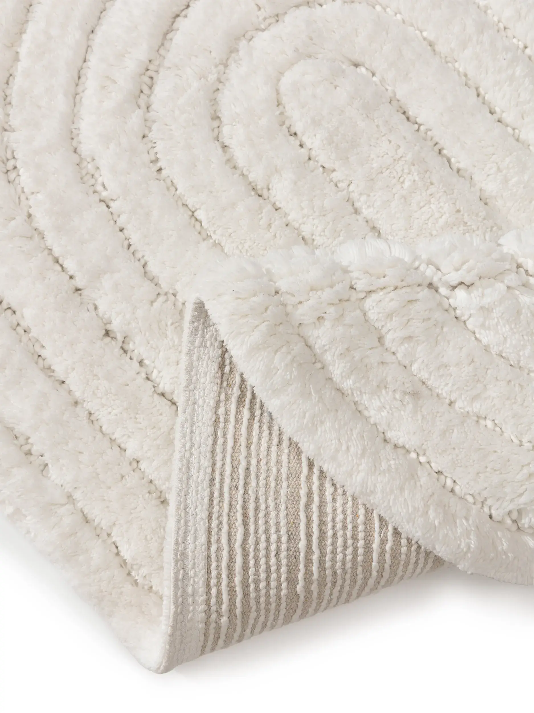 Badematte Nia Cream Geometrisch-suunnittelussa, valmistettu 100% Baumwolleista, benuta Popin toimesta