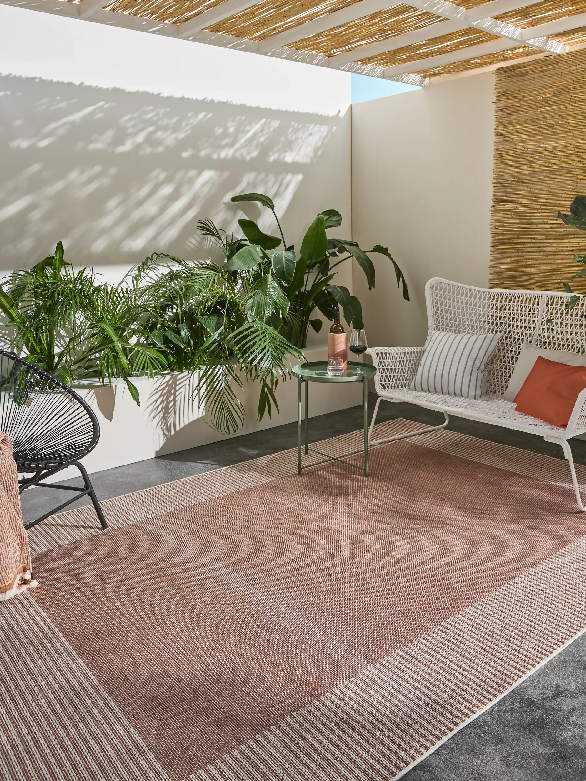 Teppich aus 100% Polypropylen in Braun mit 100% Polypropylen hohem Flor von benuta Nest